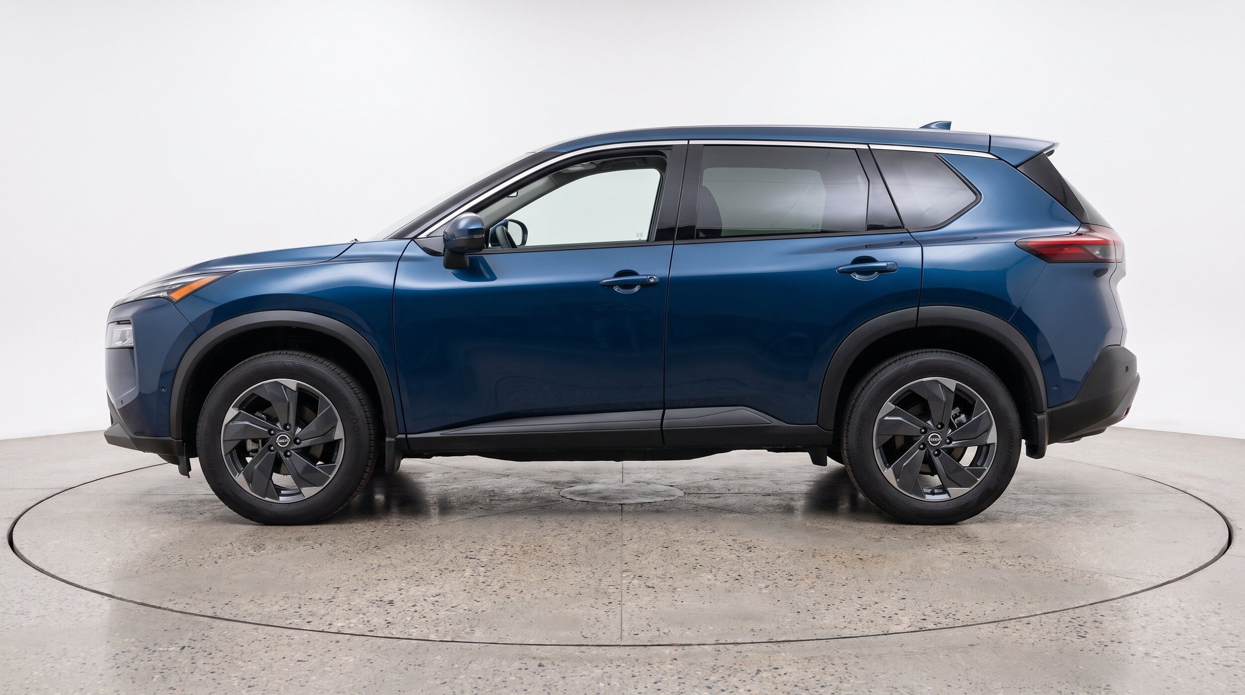 Thumbnail: 2025 Nissan Rogue - 5