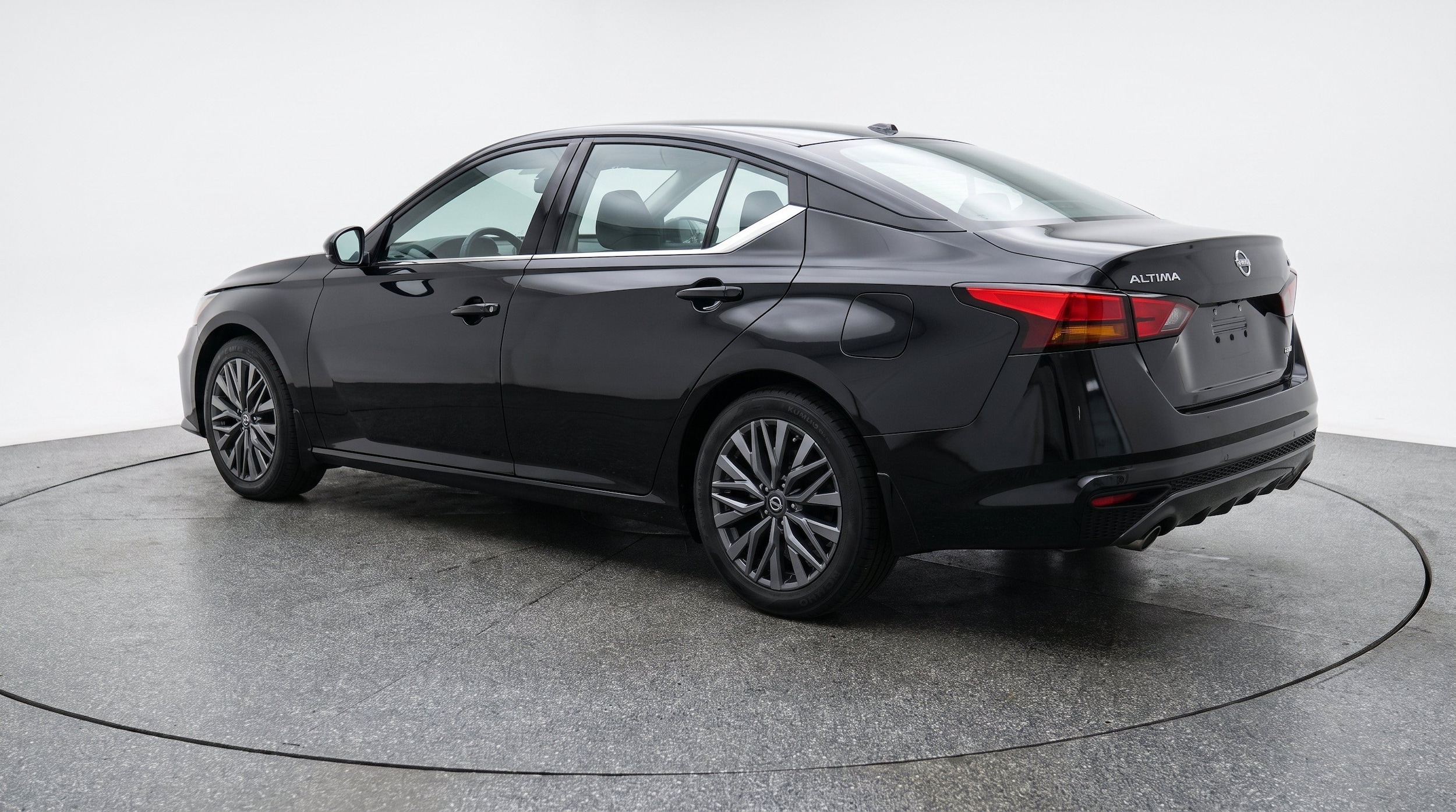 Thumbnail: 2025 Nissan Altima - 6