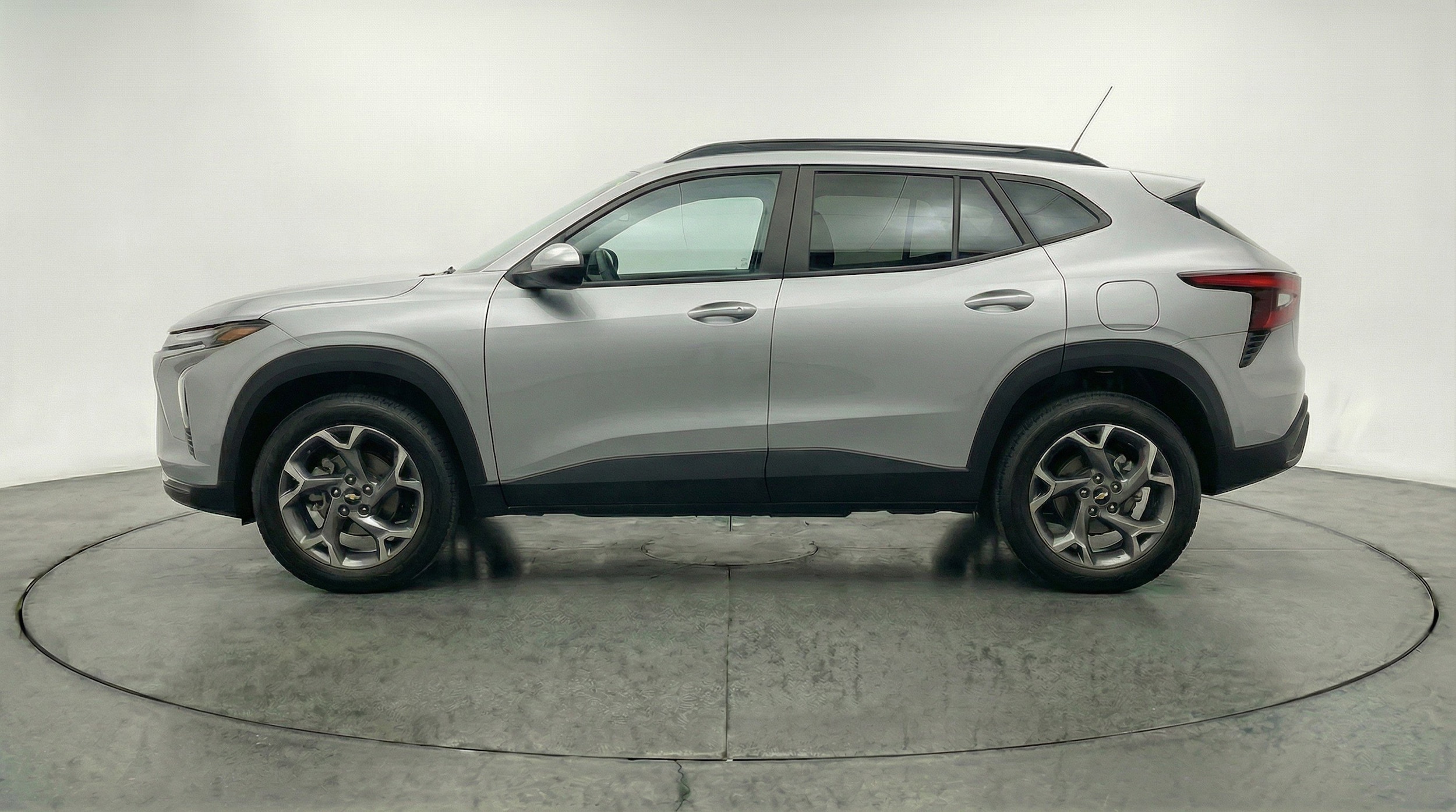 Thumbnail: 2025 Chevrolet Trax - 5