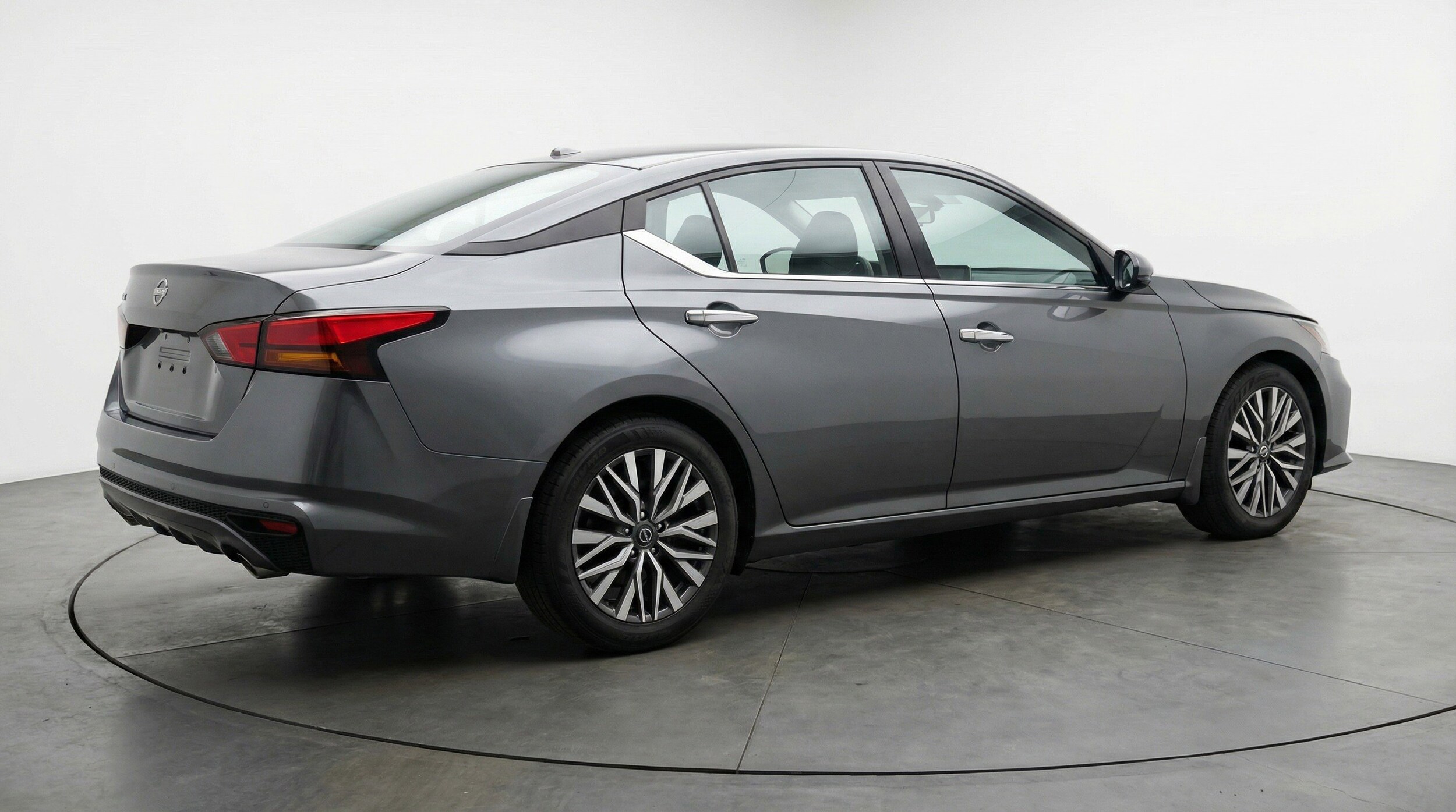 Thumbnail: 2025 Nissan Altima - 9