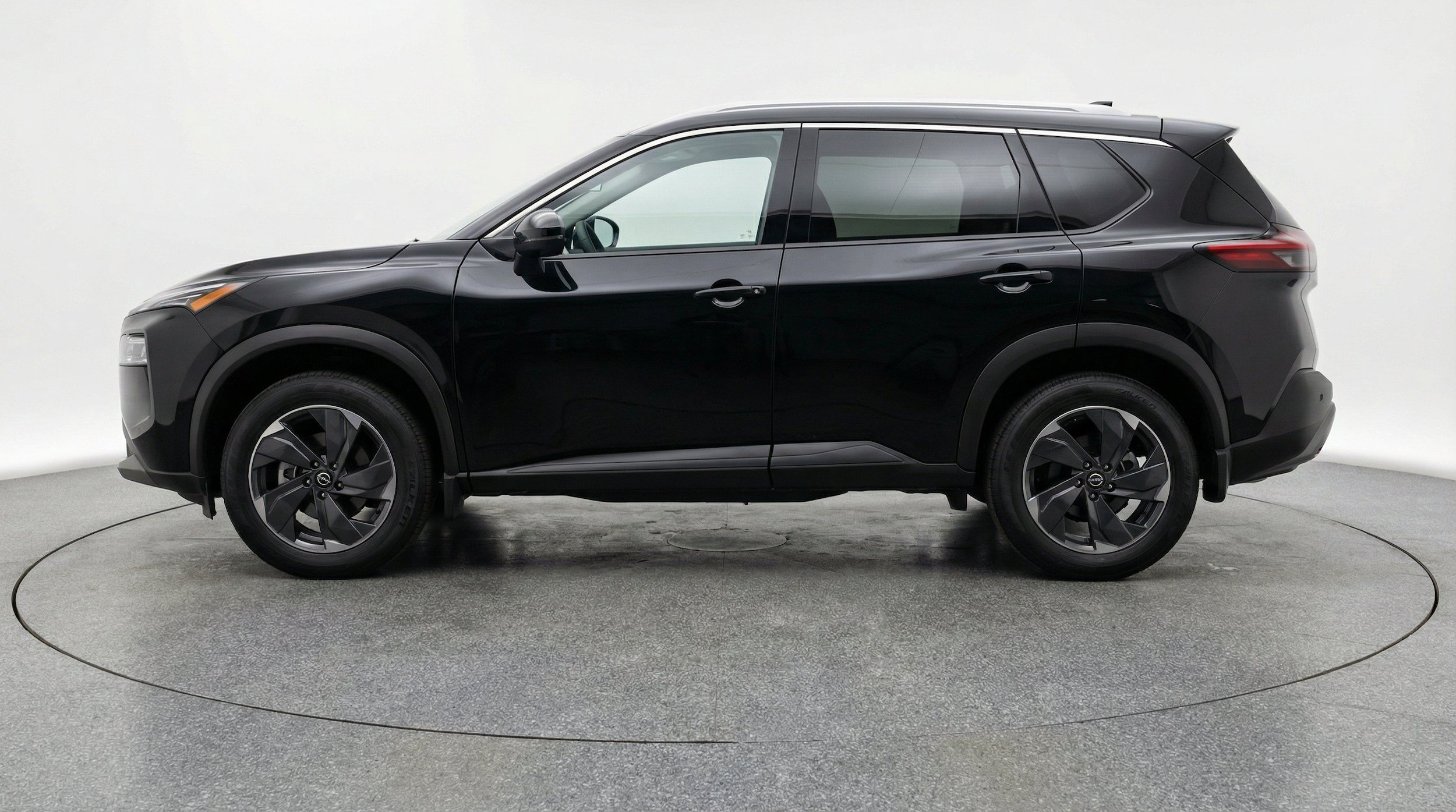 Thumbnail: 2025 Nissan Rogue - 5