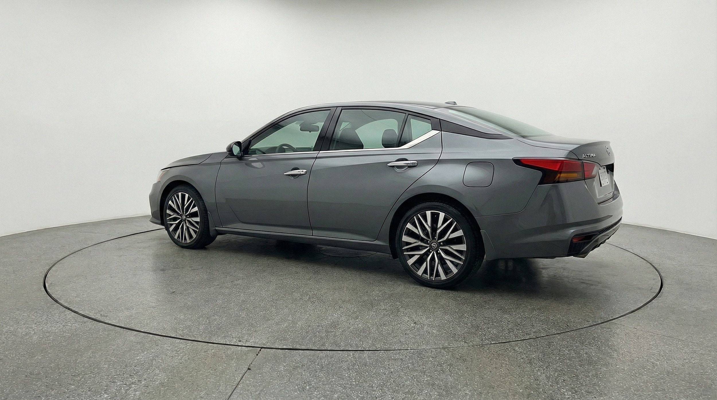 Thumbnail: 2025 Nissan Altima - 6