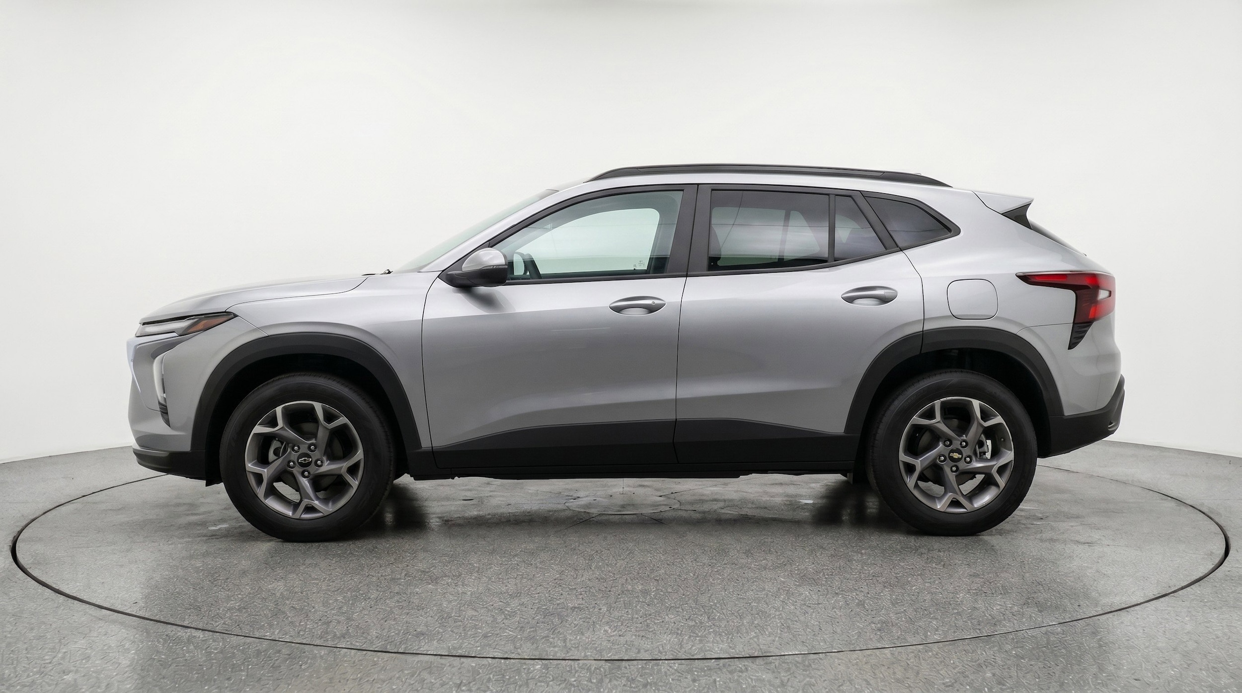 Thumbnail: 2025 Chevrolet Trax - 5