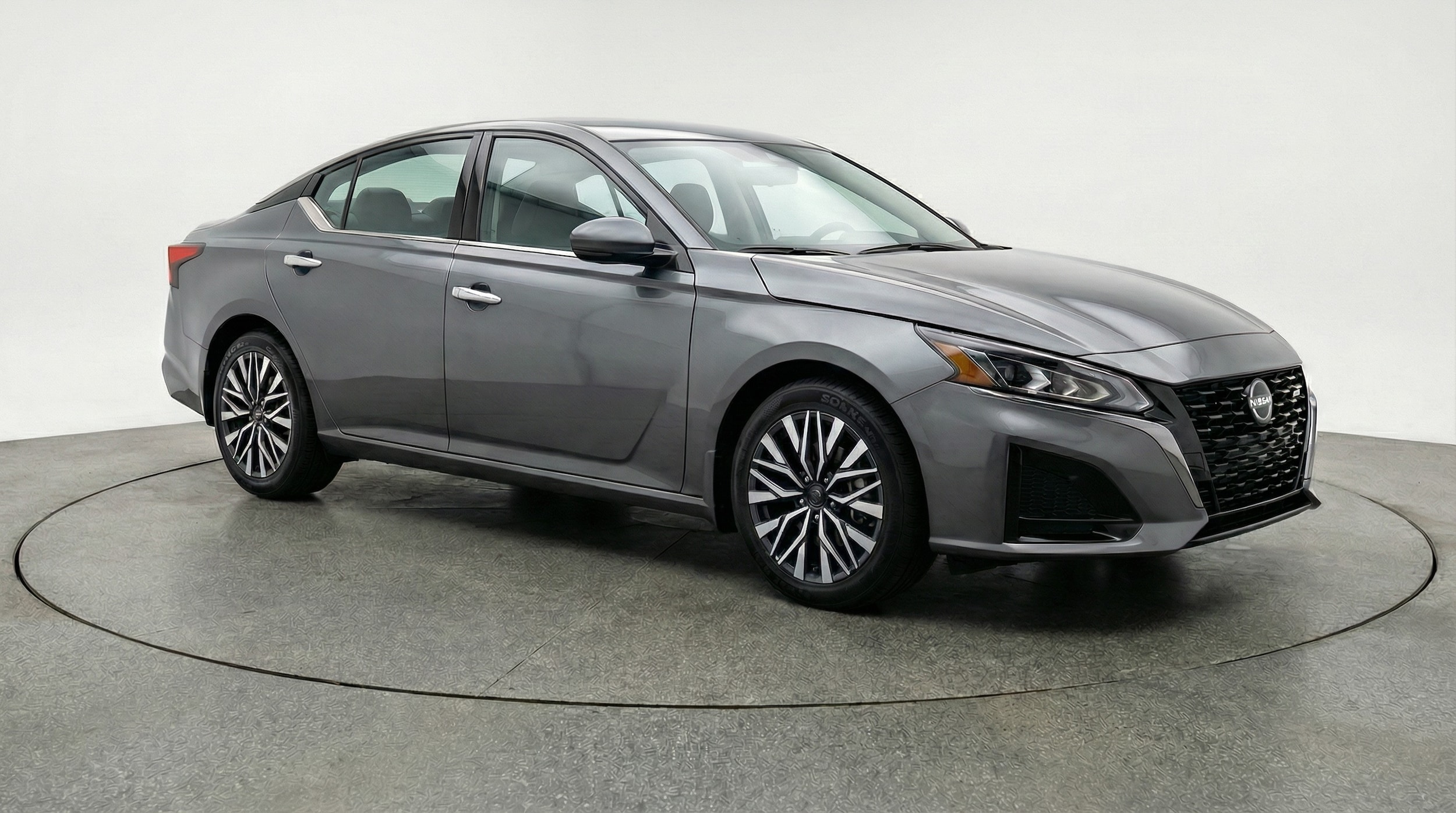 Thumbnail: 2025 Nissan Altima - 1