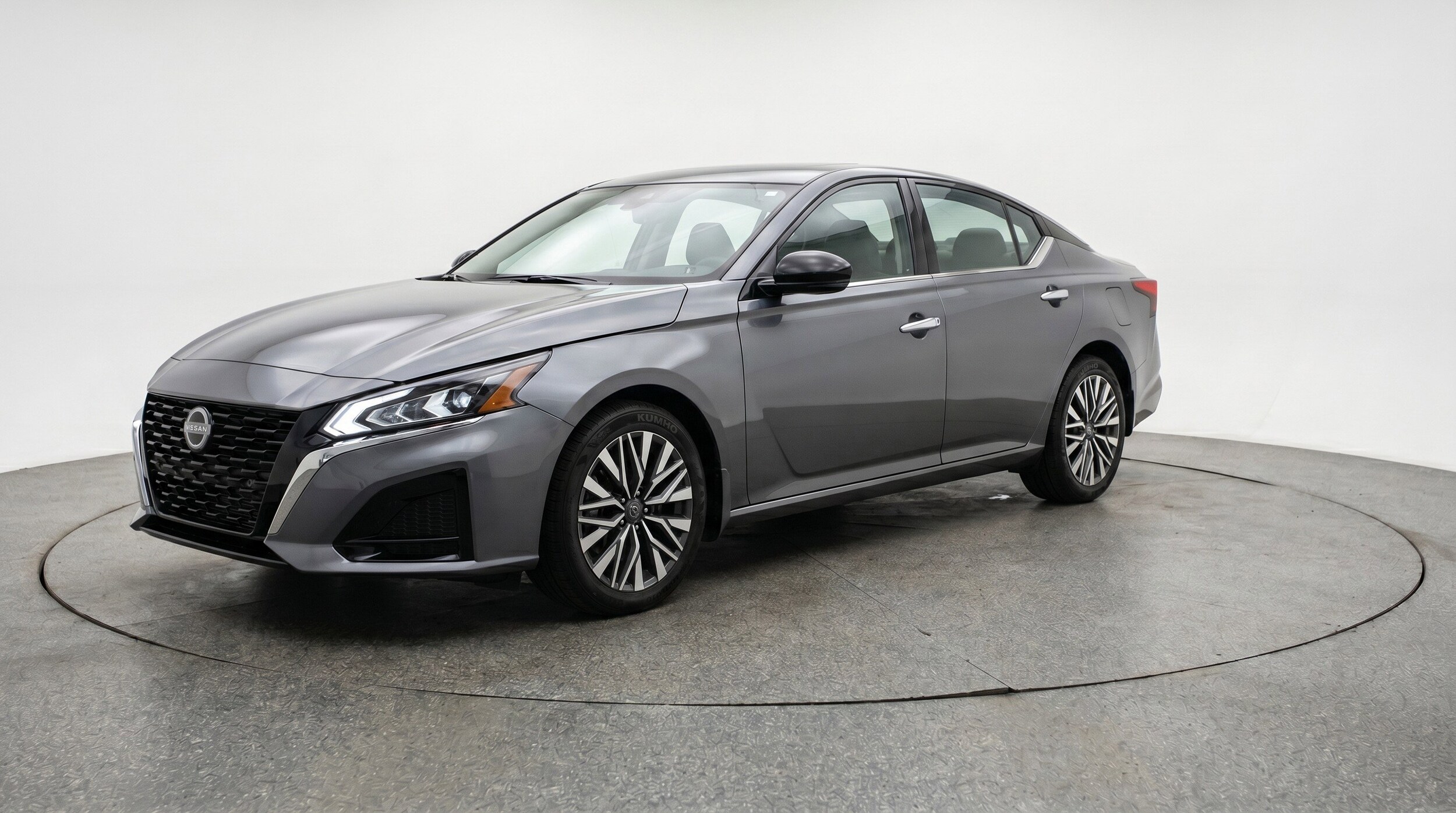 Thumbnail: 2025 Nissan Altima - 3