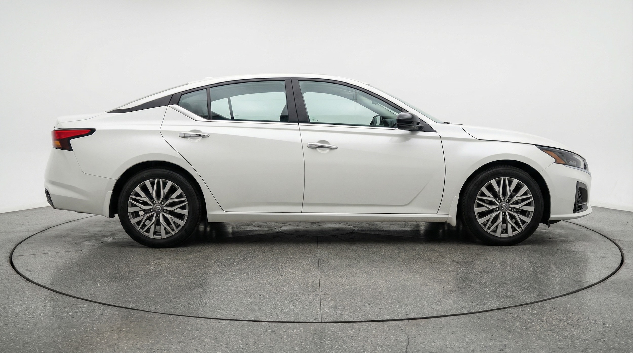 Thumbnail: 2025 Nissan Altima - 8