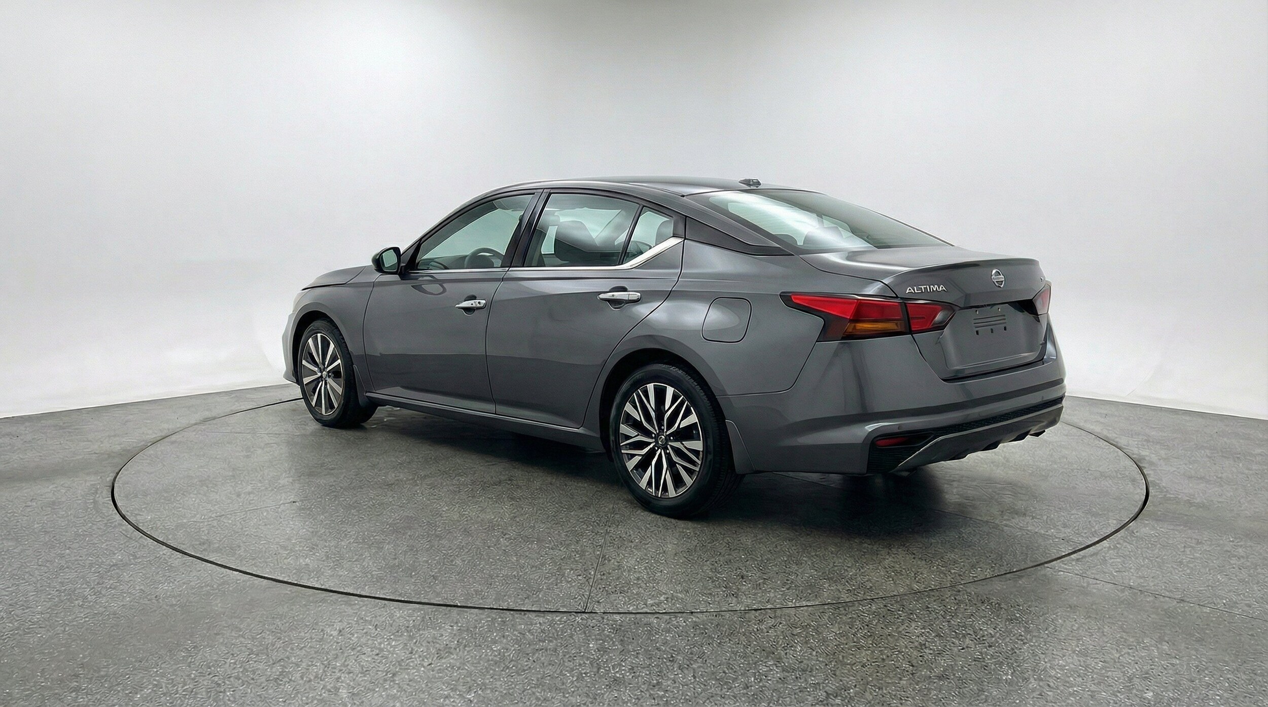 Thumbnail: 2025 Nissan Altima - 6