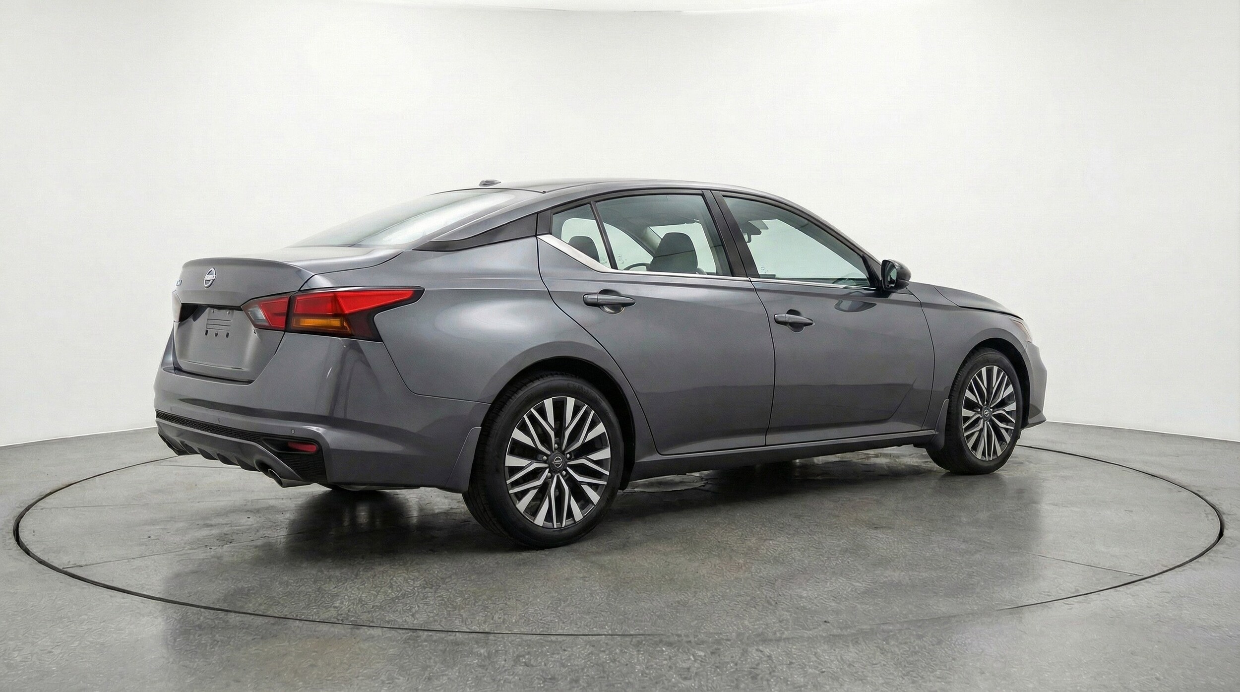 Thumbnail: 2025 Nissan Altima - 9