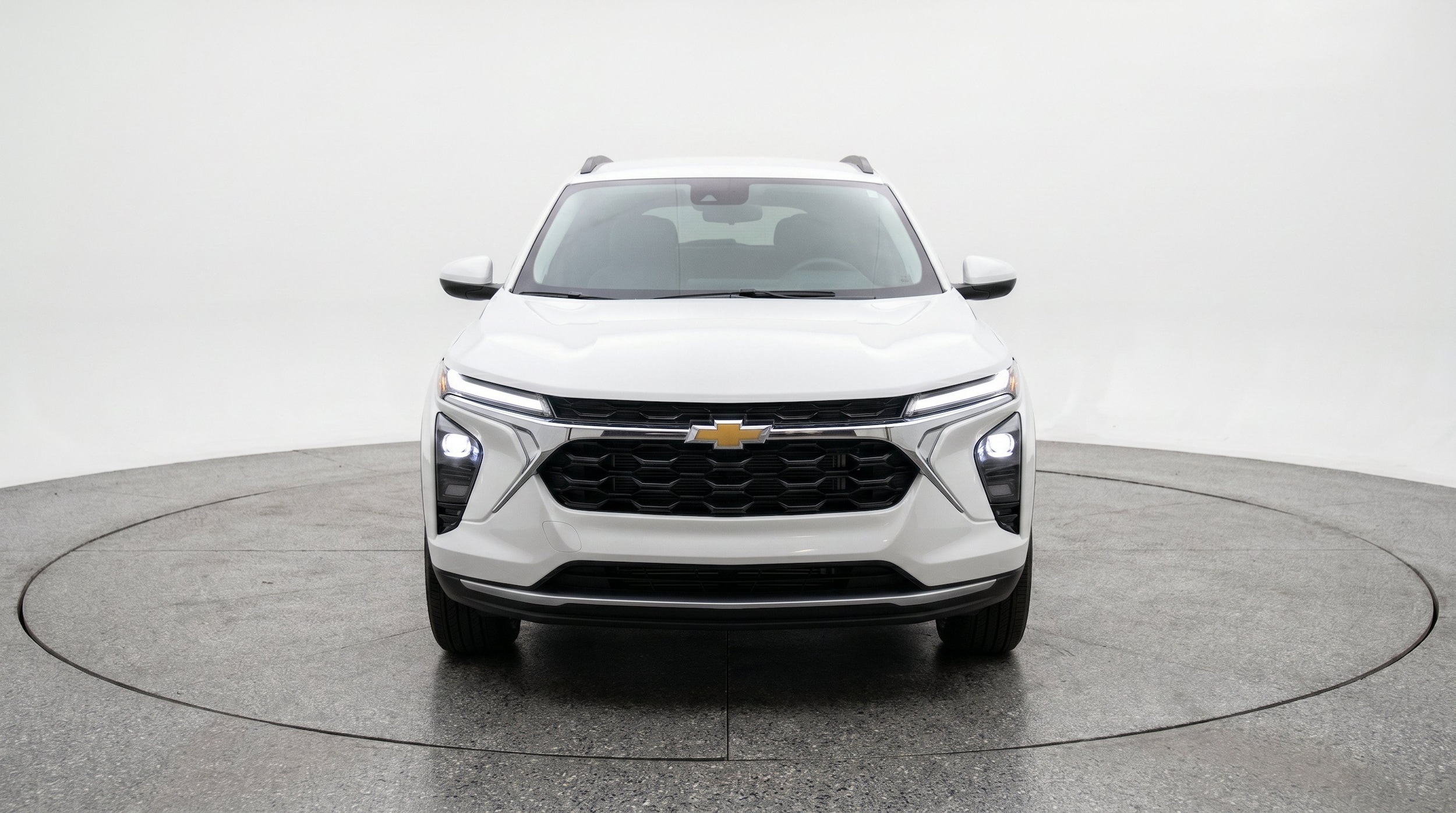 Thumbnail: 2025 Chevrolet Trax - 2