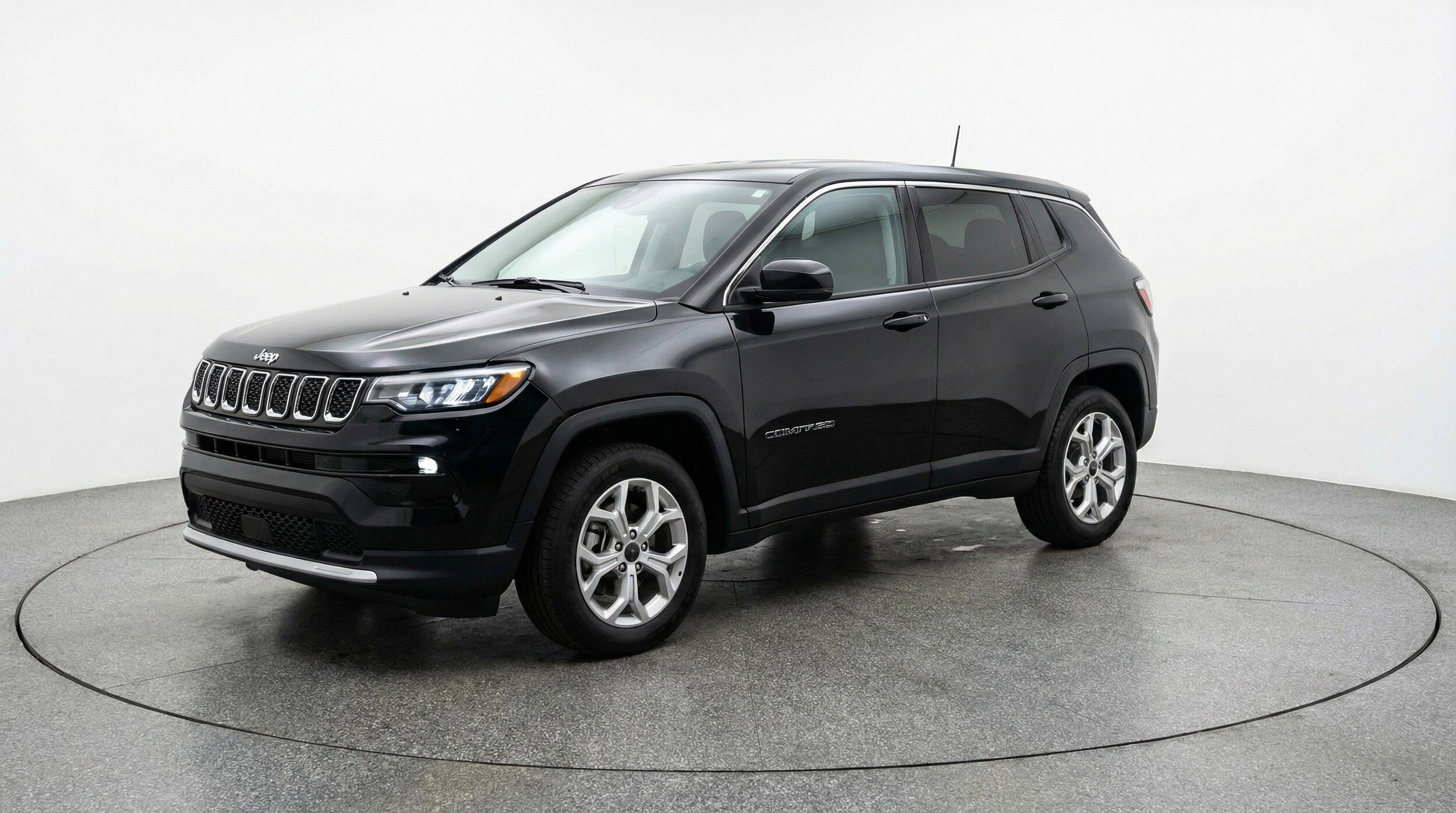 Thumbnail: 2025 Jeep Compass - 3