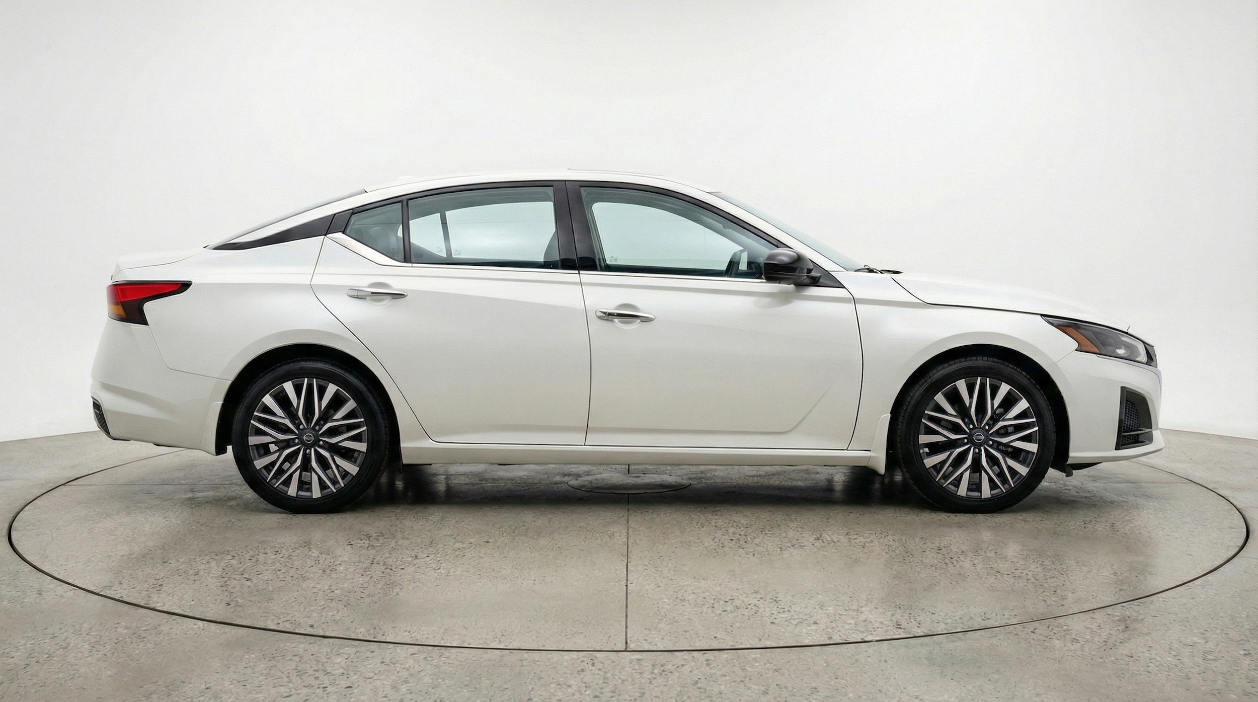 Thumbnail: 2025 Nissan Altima - 11