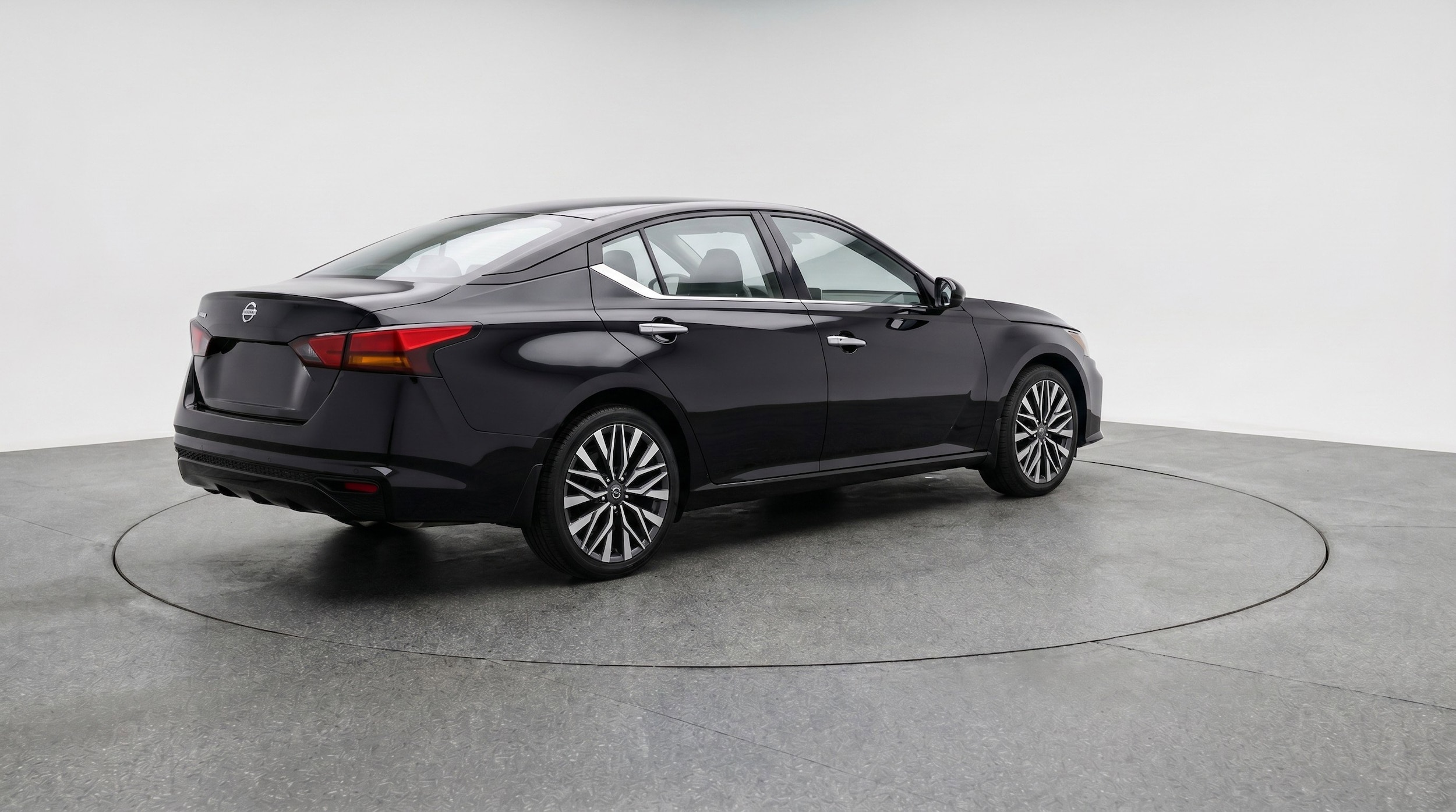 Thumbnail: 2025 Nissan Altima - 9
