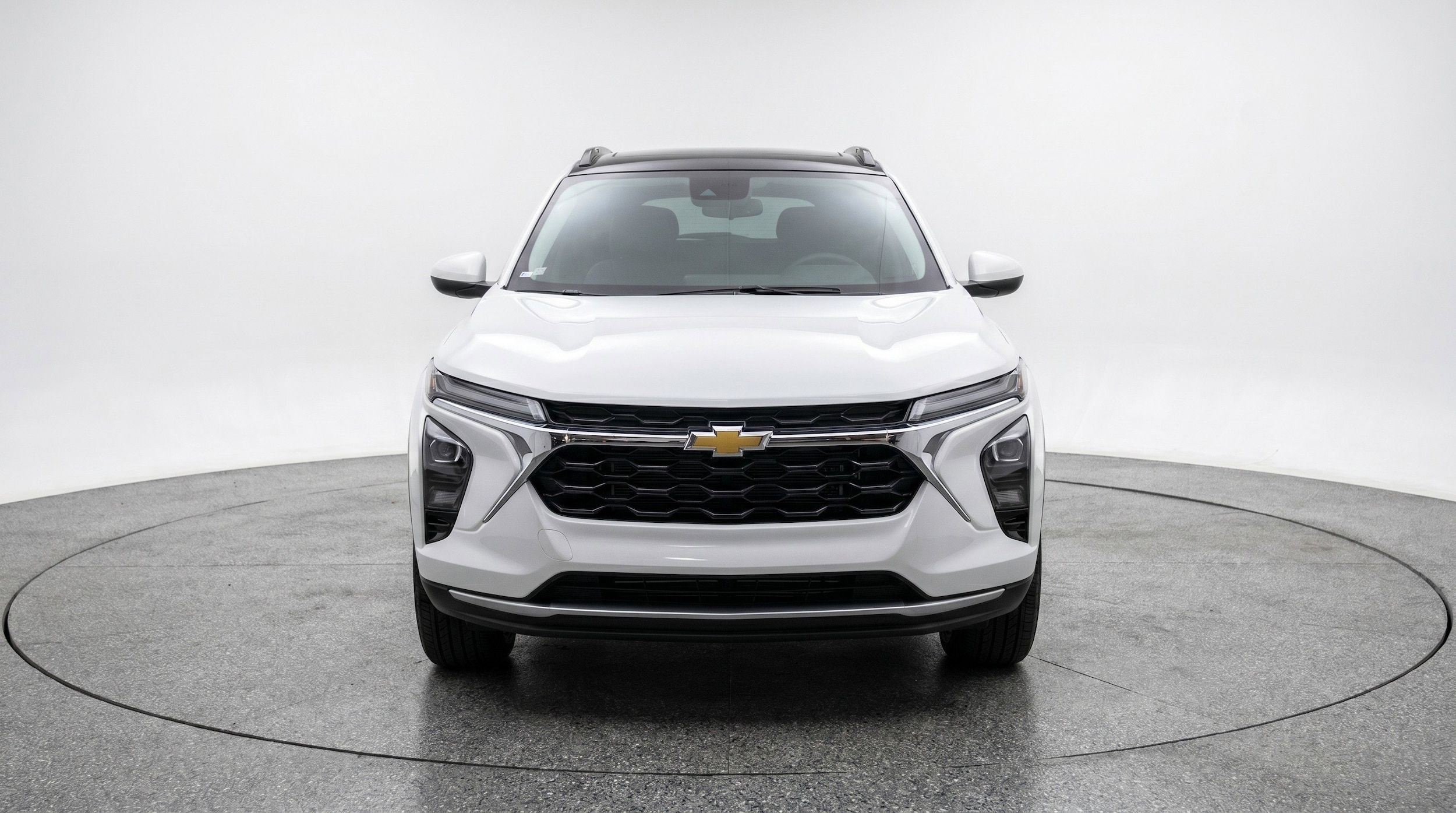 Thumbnail: 2025 Chevrolet Trax - 2