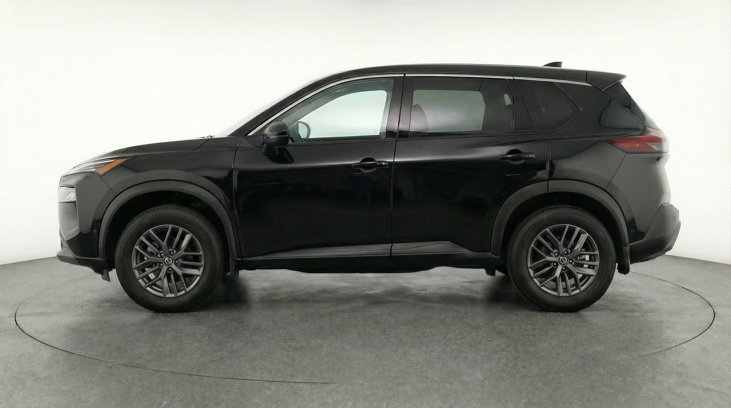 Thumbnail: 2023 Nissan Rogue - 5
