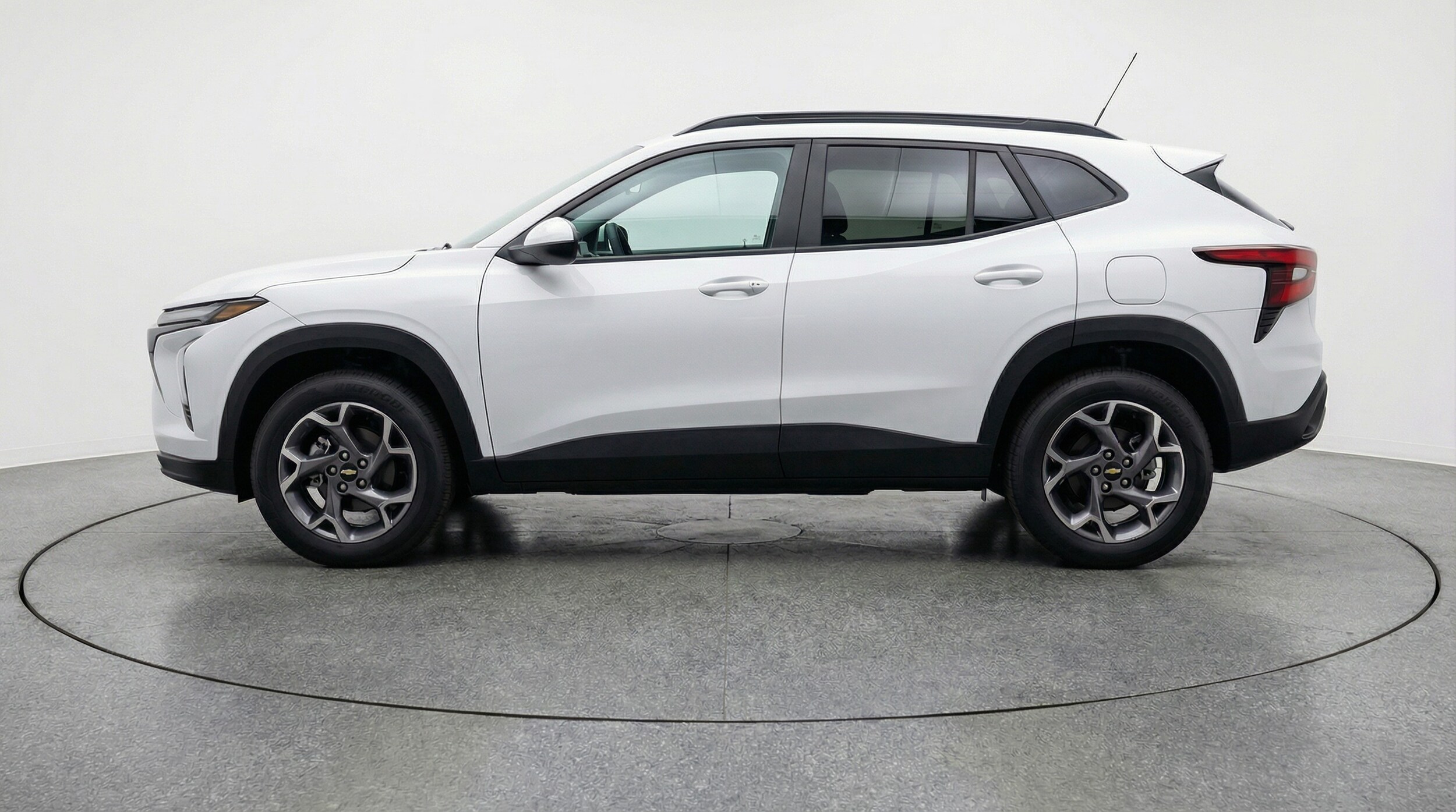 Thumbnail: 2025 Chevrolet Trax - 4