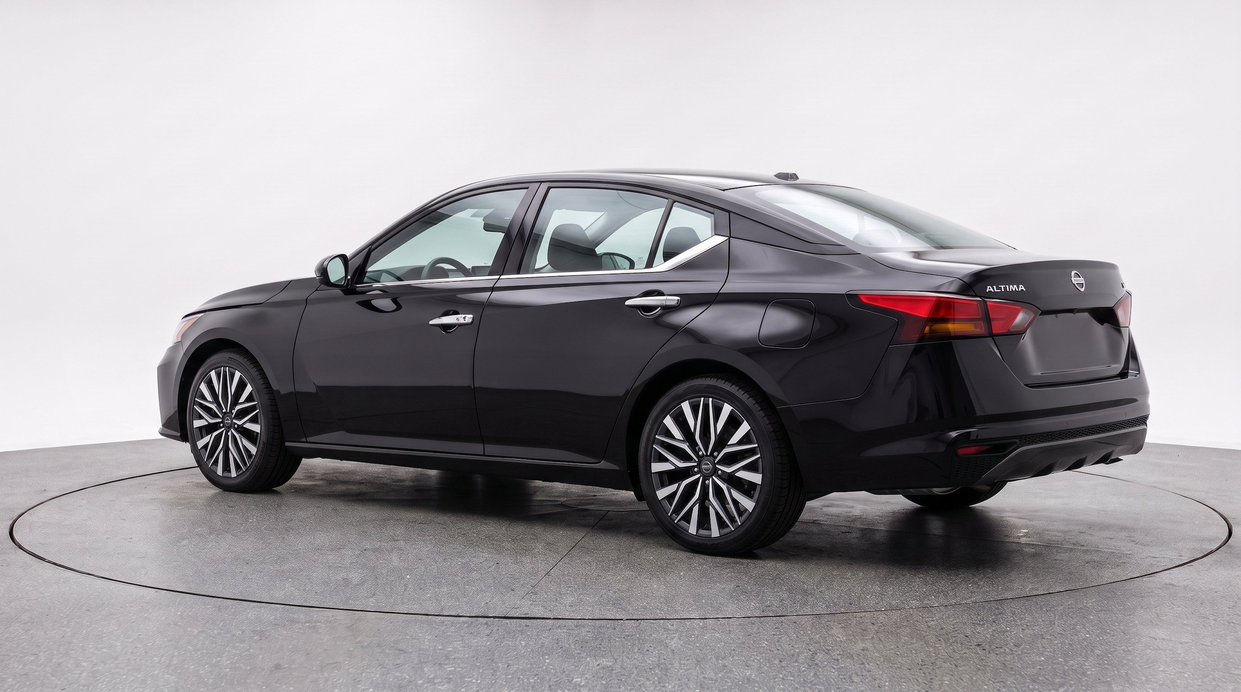 Thumbnail: 2025 Nissan Altima - 6