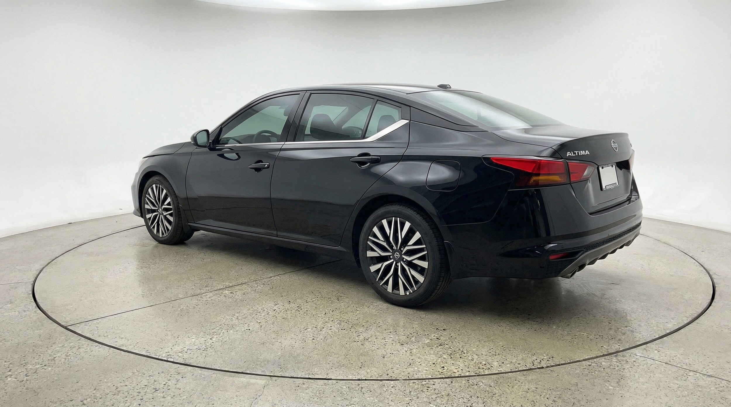 Thumbnail: 2025 Nissan Altima - 6