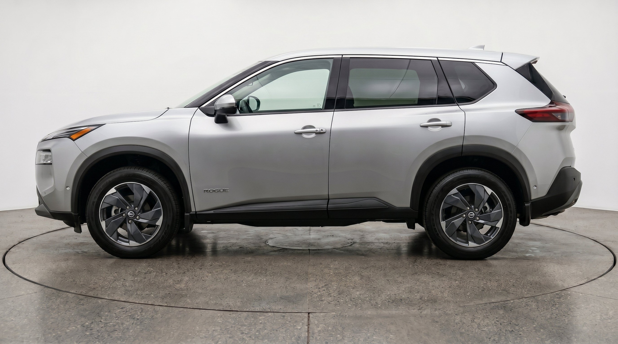 Thumbnail: 2025 Nissan Rogue - 5