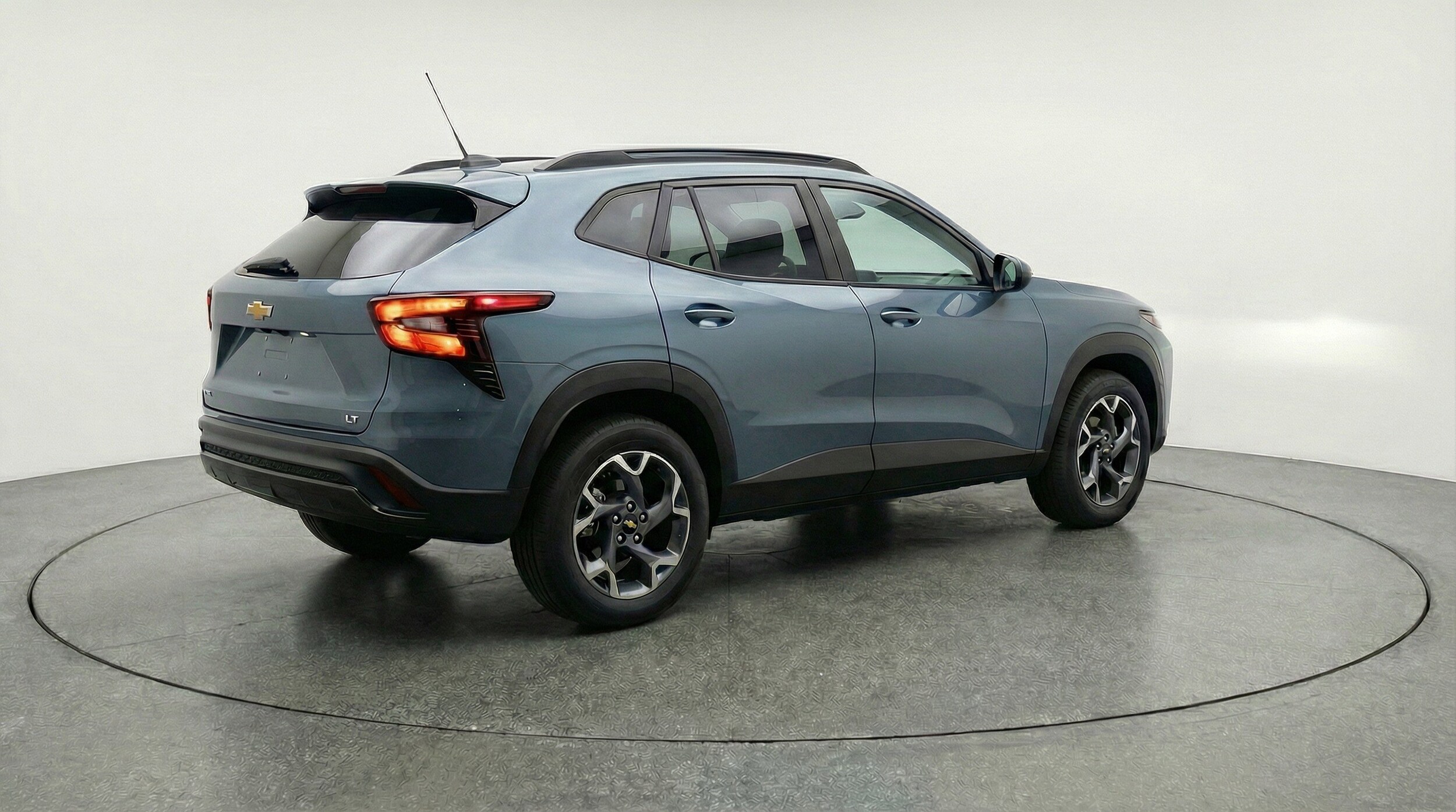 Thumbnail: 2025 Chevrolet Trax - 9