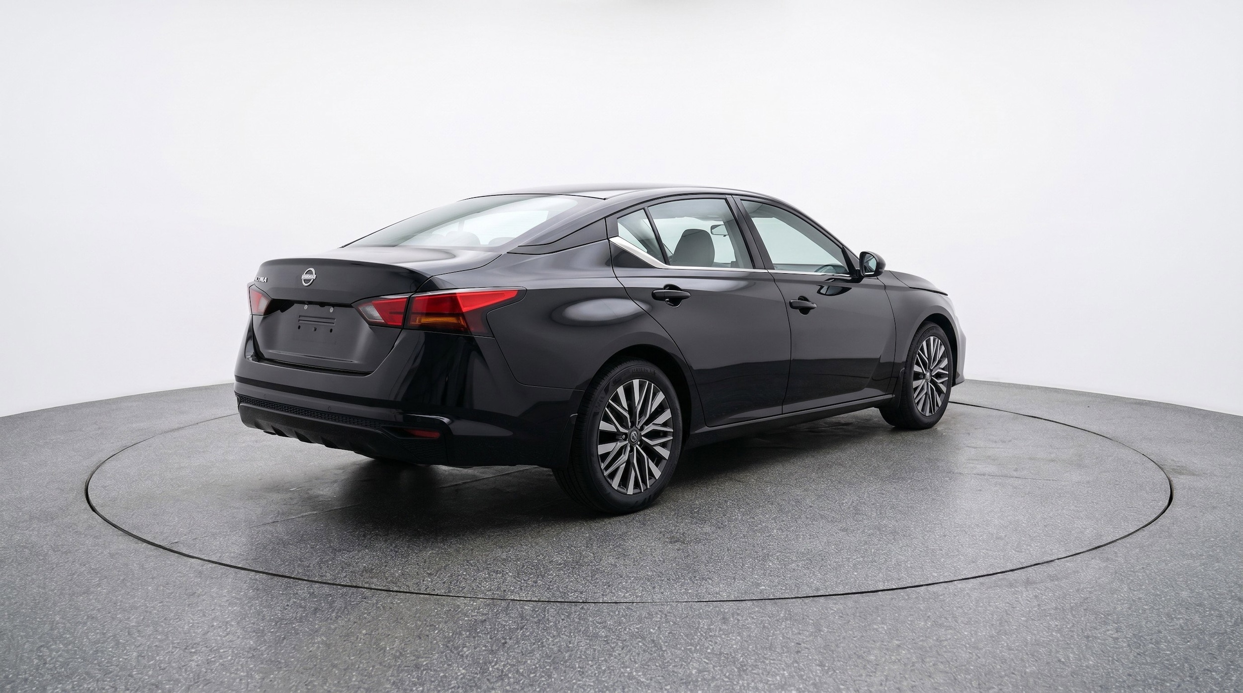 Thumbnail: 2025 Nissan Altima - 9