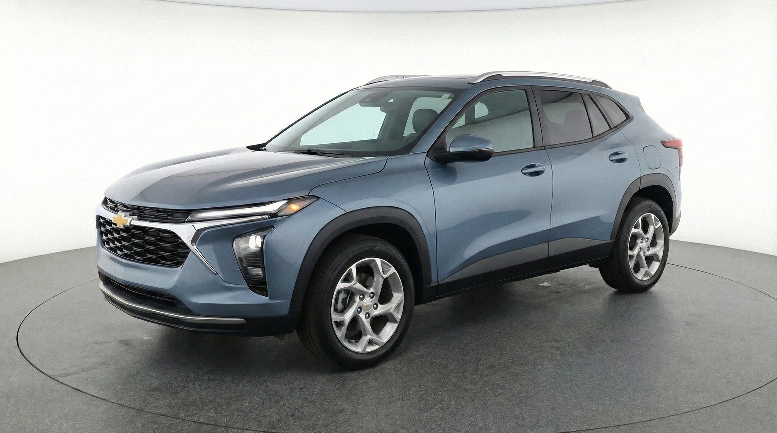 Thumbnail: 2025 Chevrolet Trax - 3