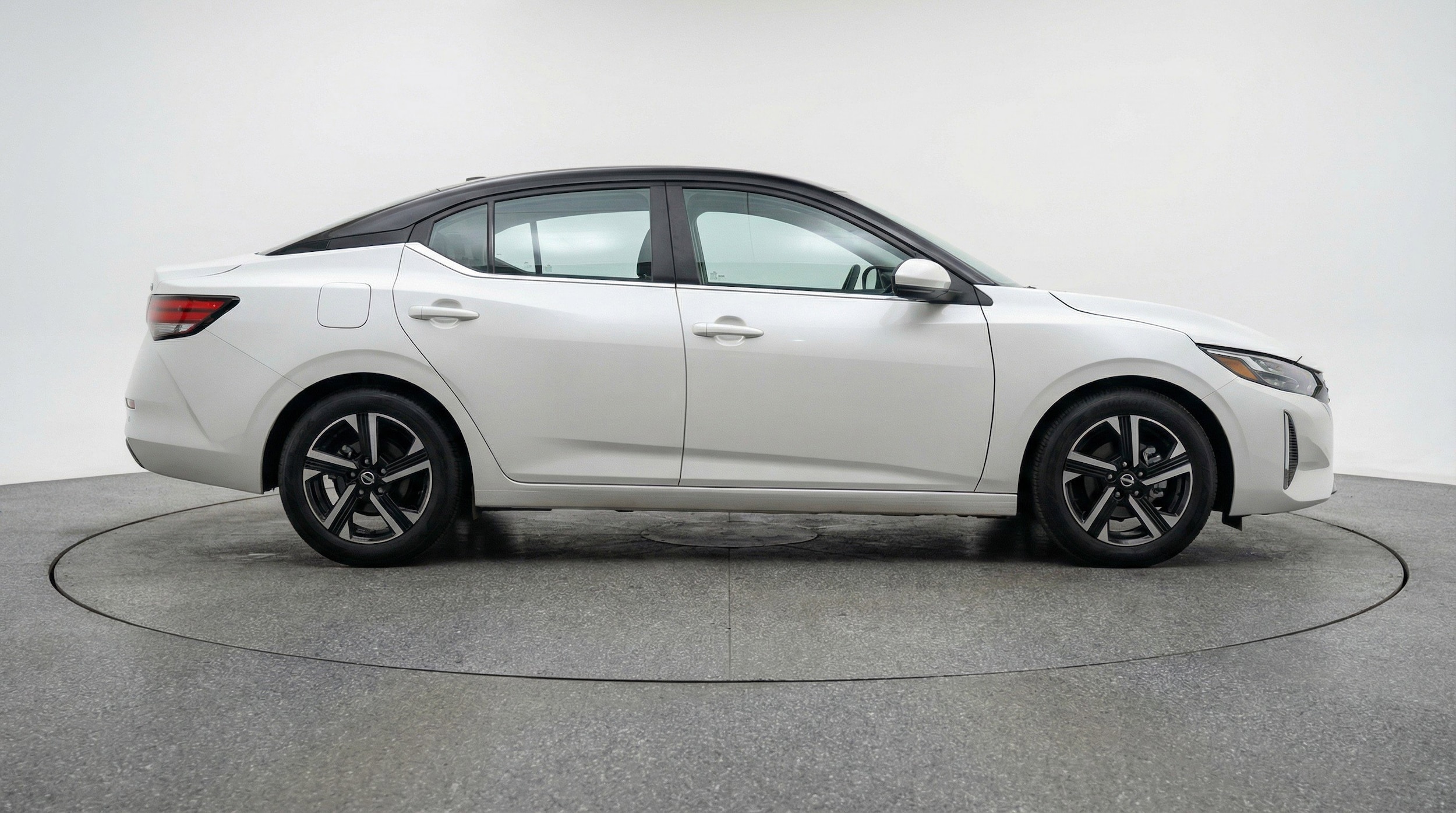 Thumbnail: 2025 Nissan Sentra - 11