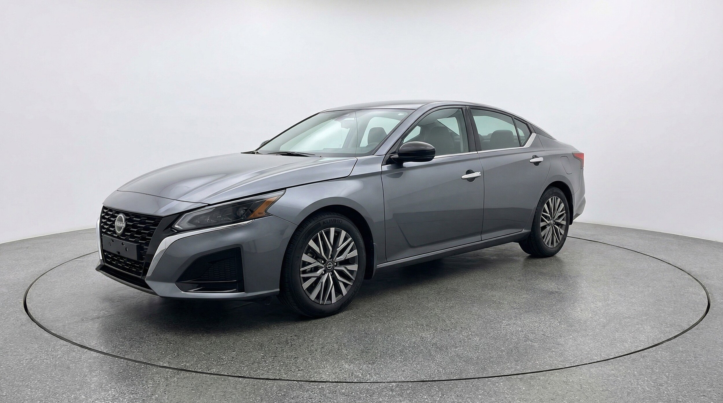 Thumbnail: 2025 Nissan Altima - 3