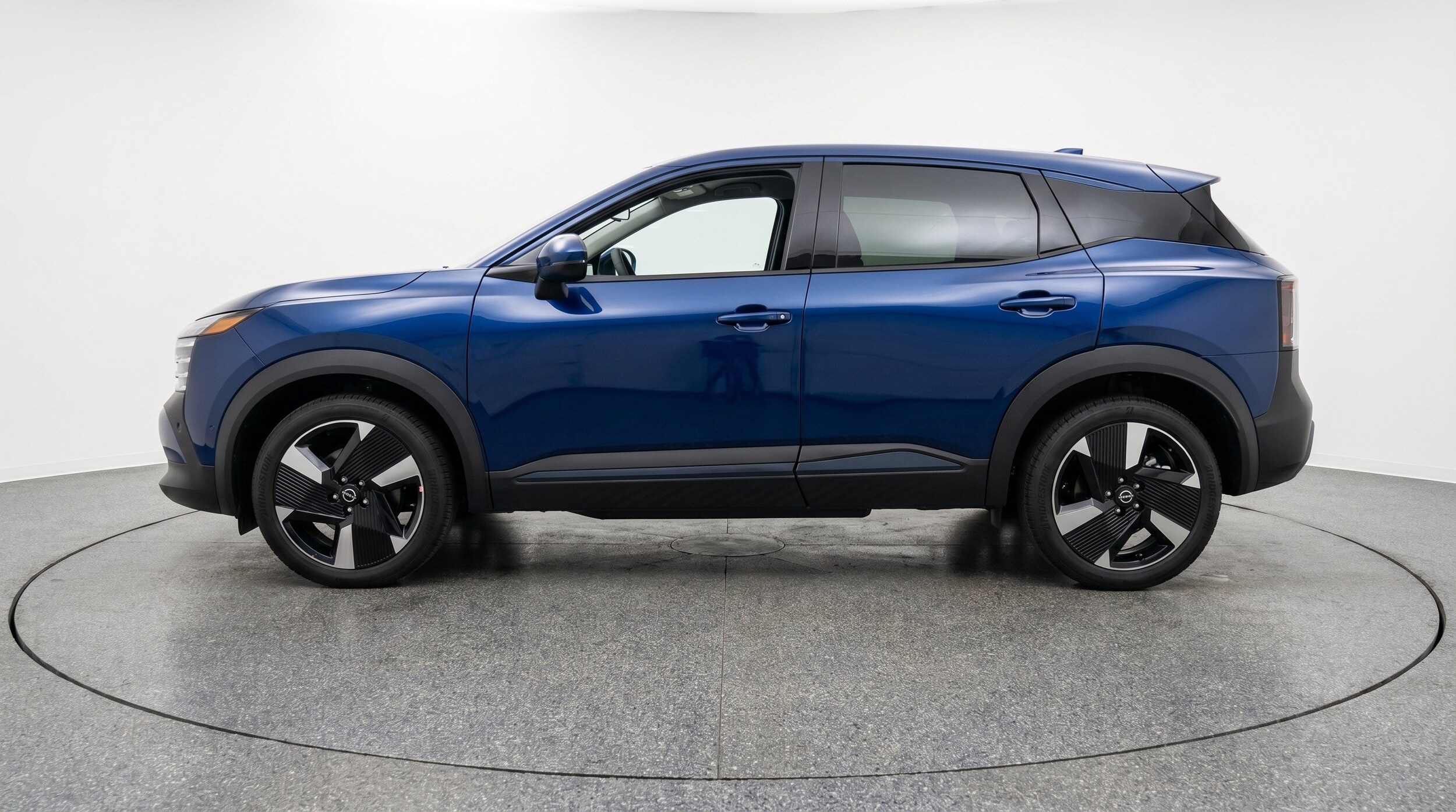 Thumbnail: 2026 Nissan Kicks - 5