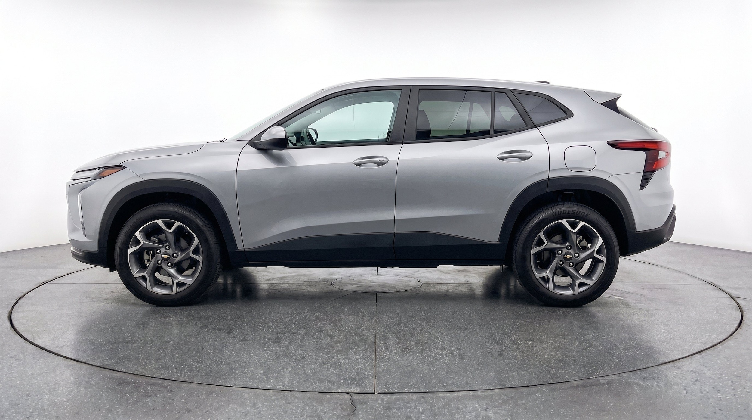 Thumbnail: 2025 Chevrolet Trax - 5