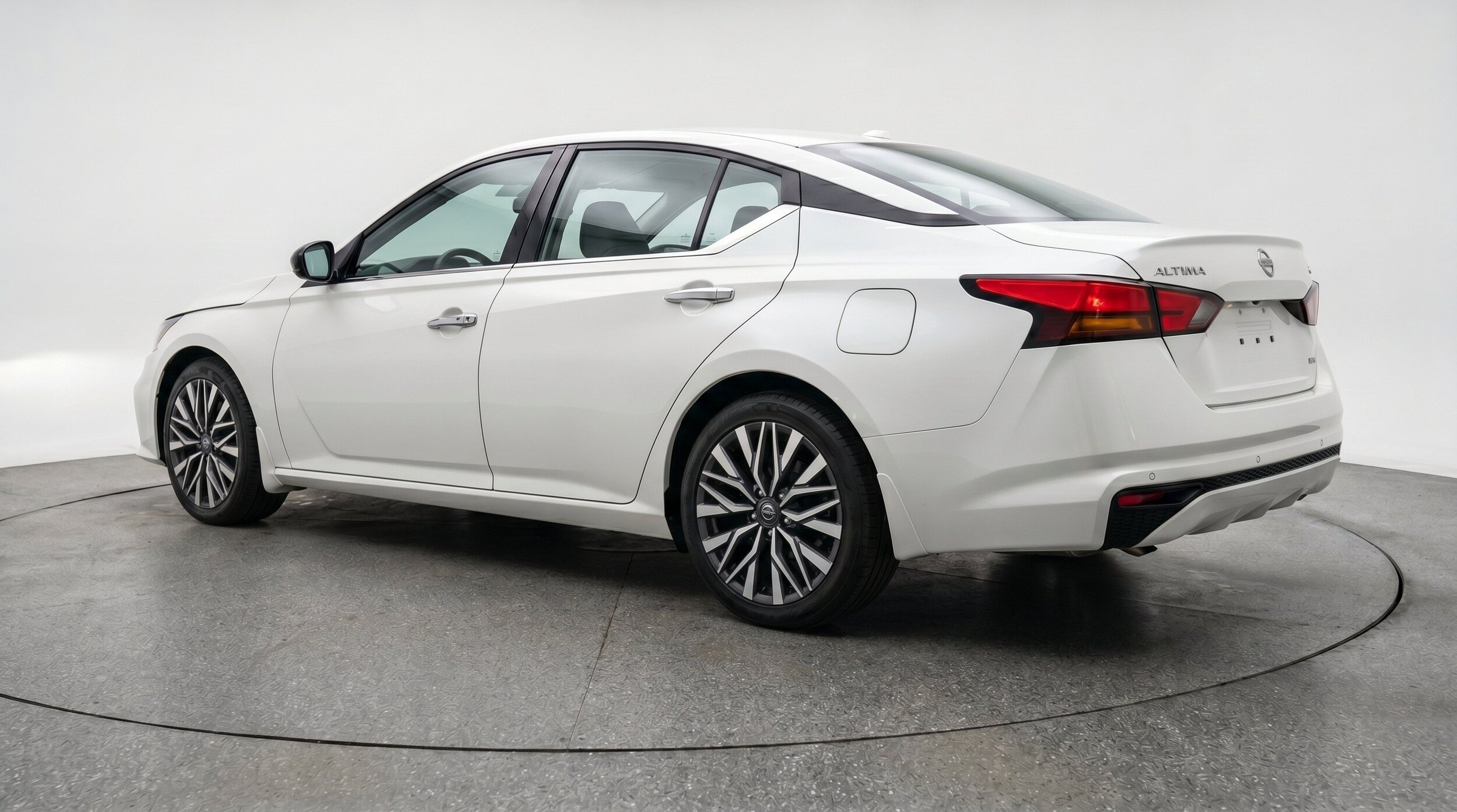 Thumbnail: 2025 Nissan Altima - 6