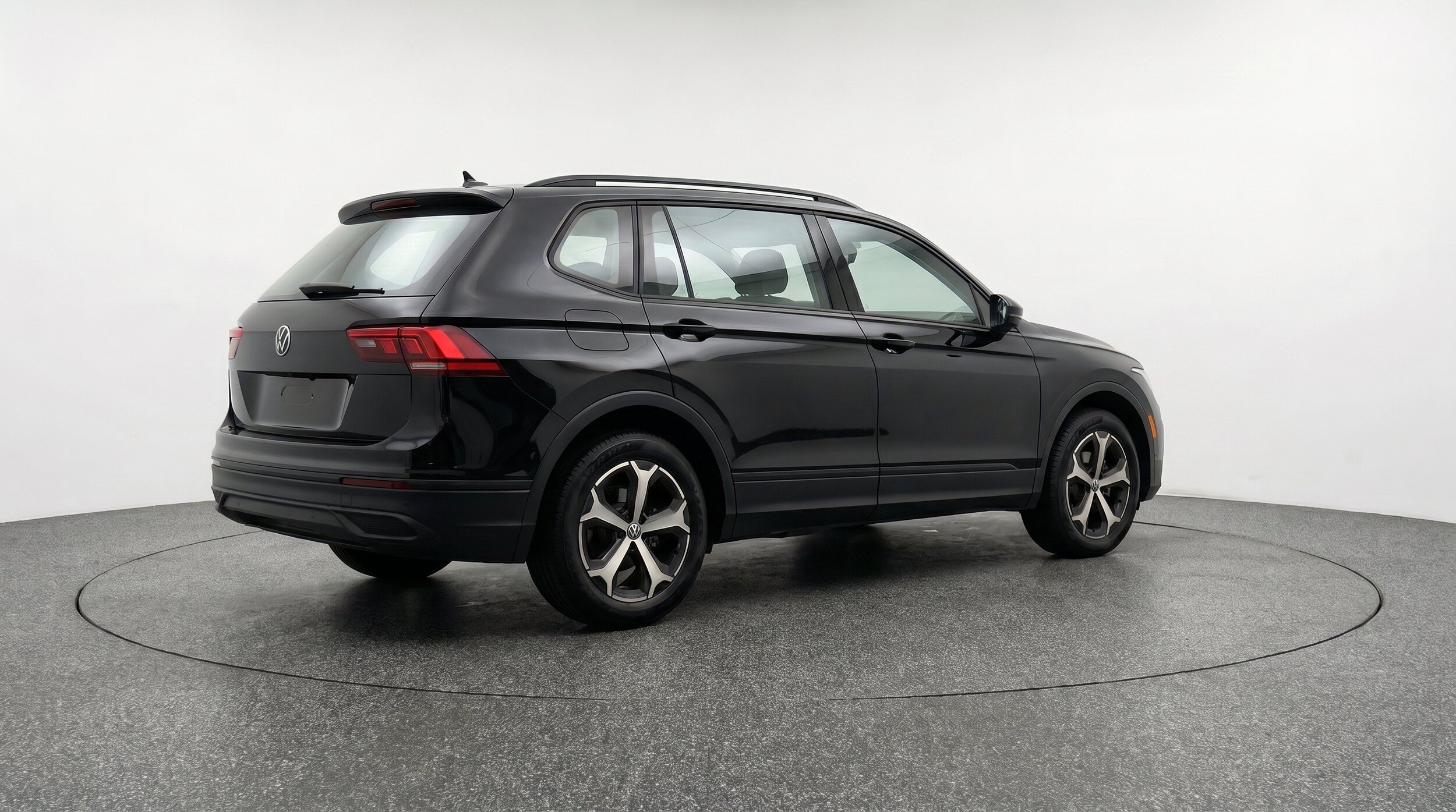 Thumbnail: 2026 Volkswagen Tiguan - 9