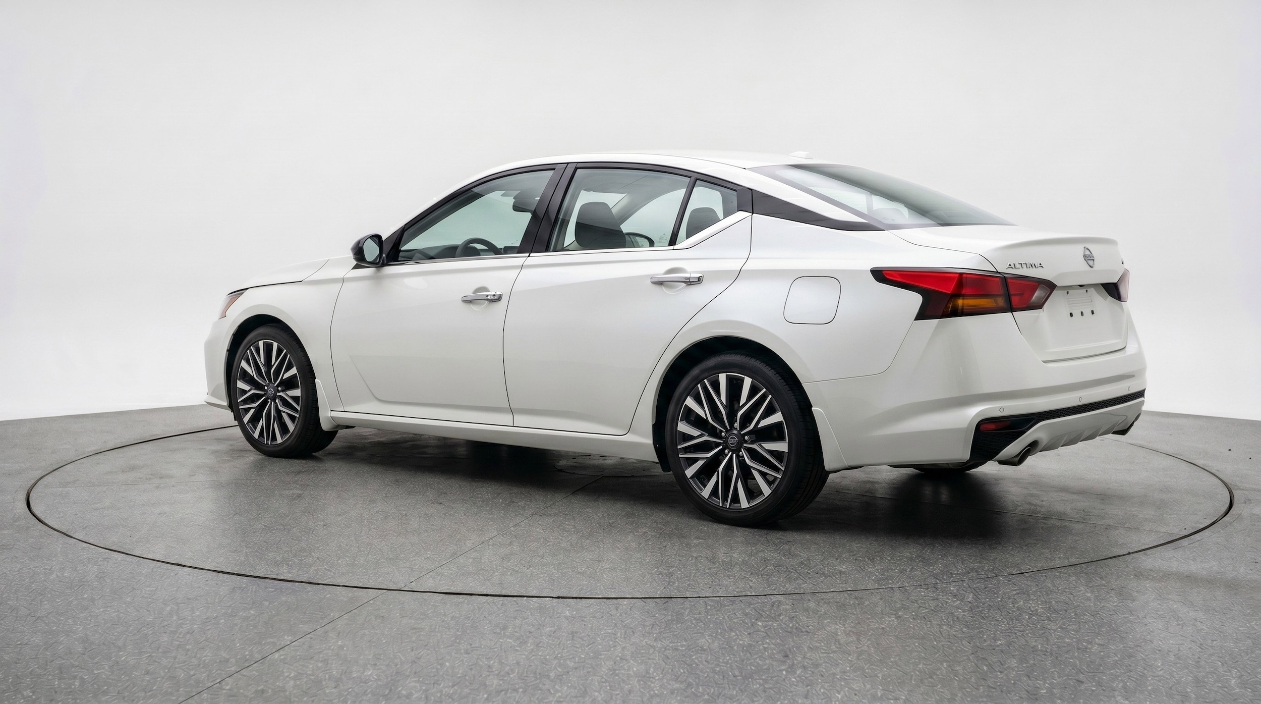 Thumbnail: 2025 Nissan Altima - 6