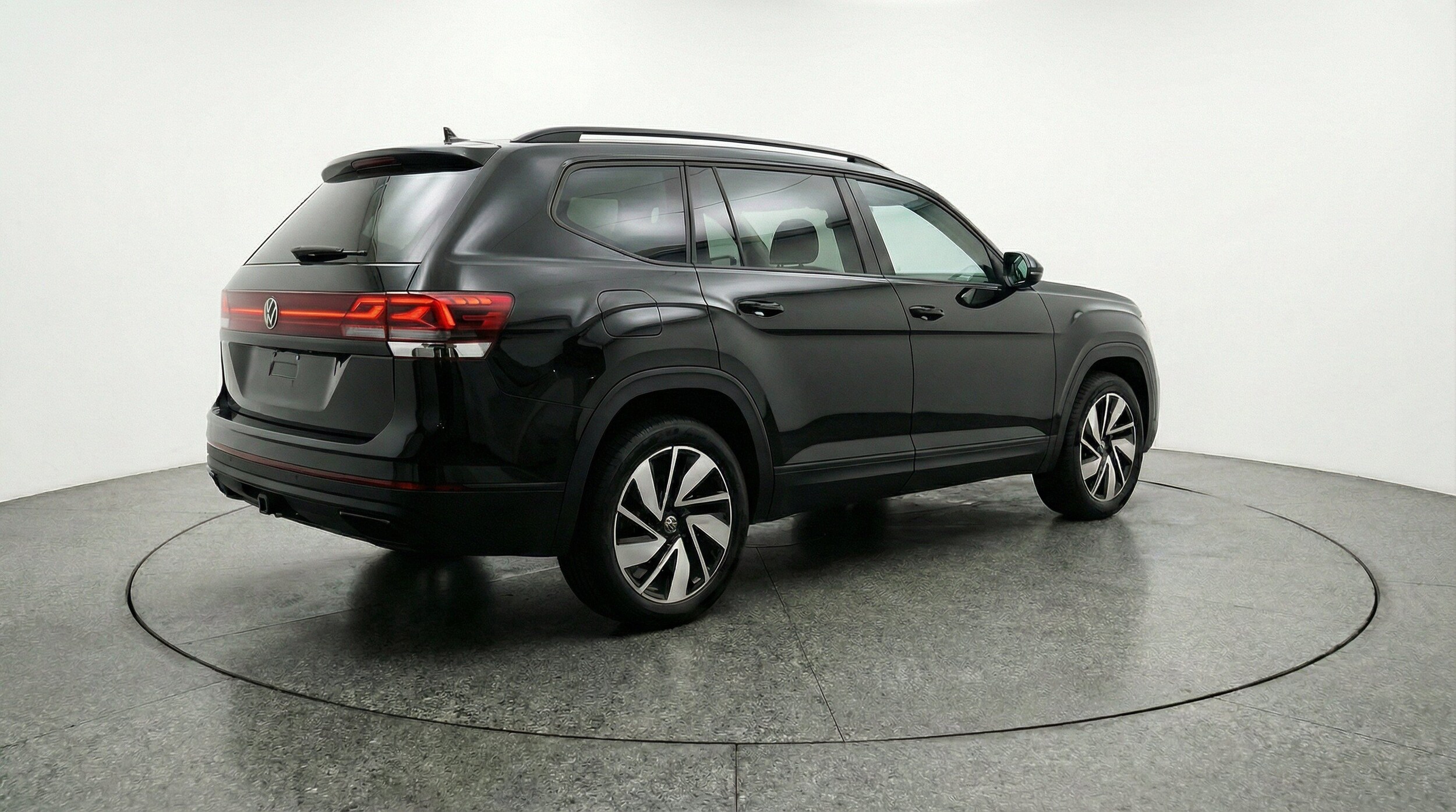 Thumbnail: 2026 Volkswagen Atlas - 9