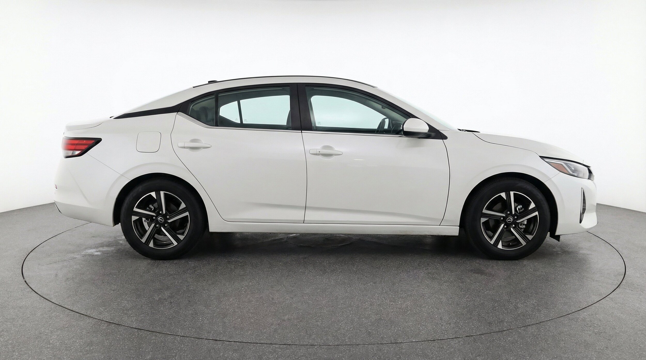 Thumbnail: 2025 Nissan Sentra - 11