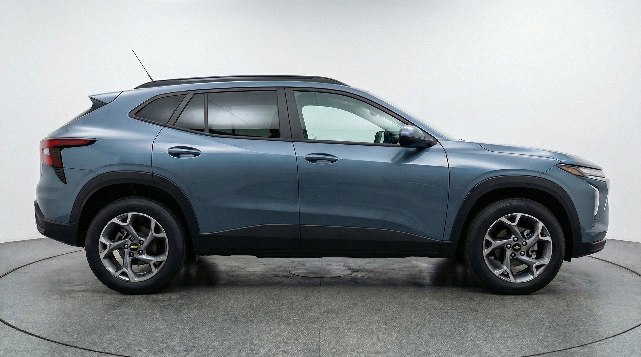 Thumbnail: 2025 Chevrolet Trax - 11