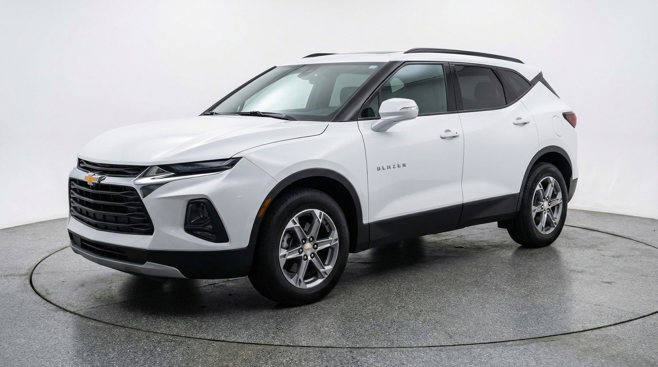 Thumbnail: 2025 Chevrolet Blazer - 3