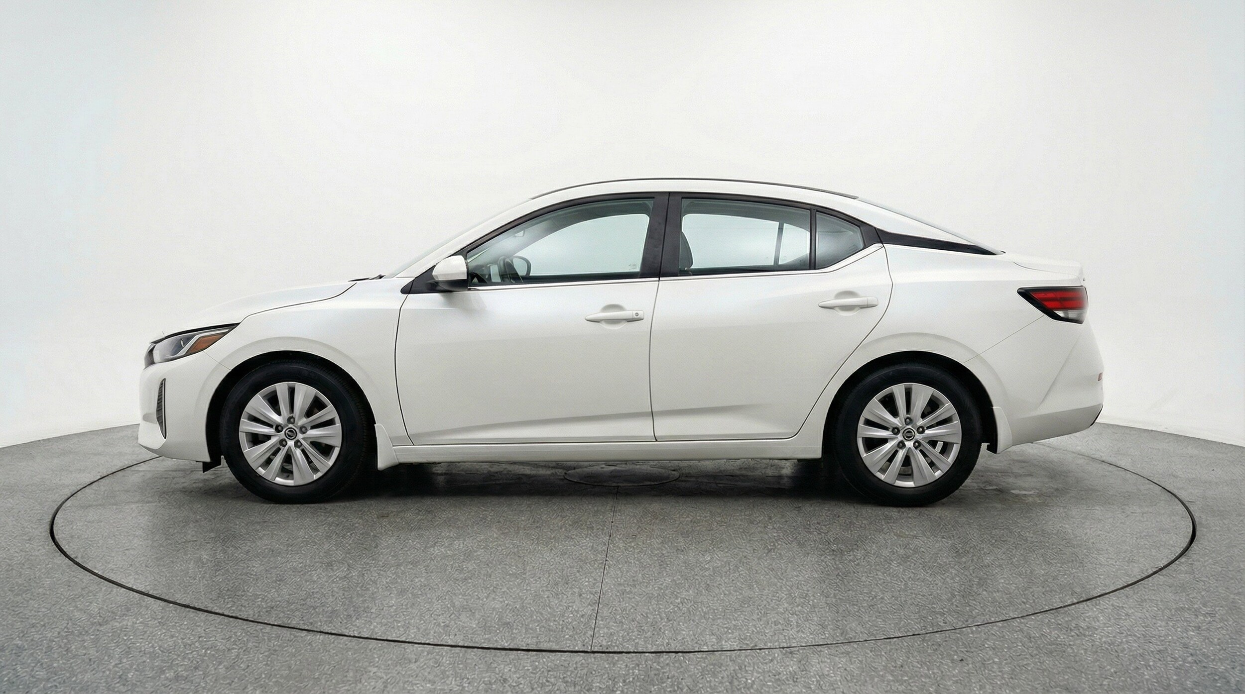 Thumbnail: 2025 Nissan Sentra - 5