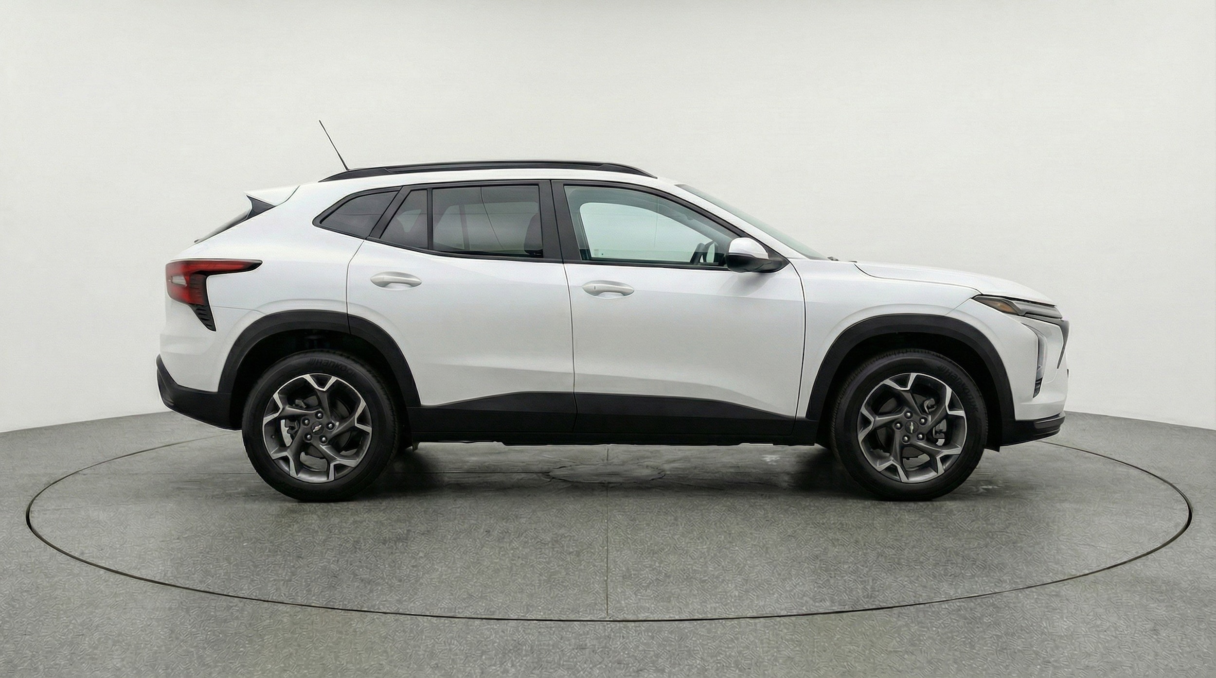 Thumbnail: 2025 Chevrolet Trax - 11