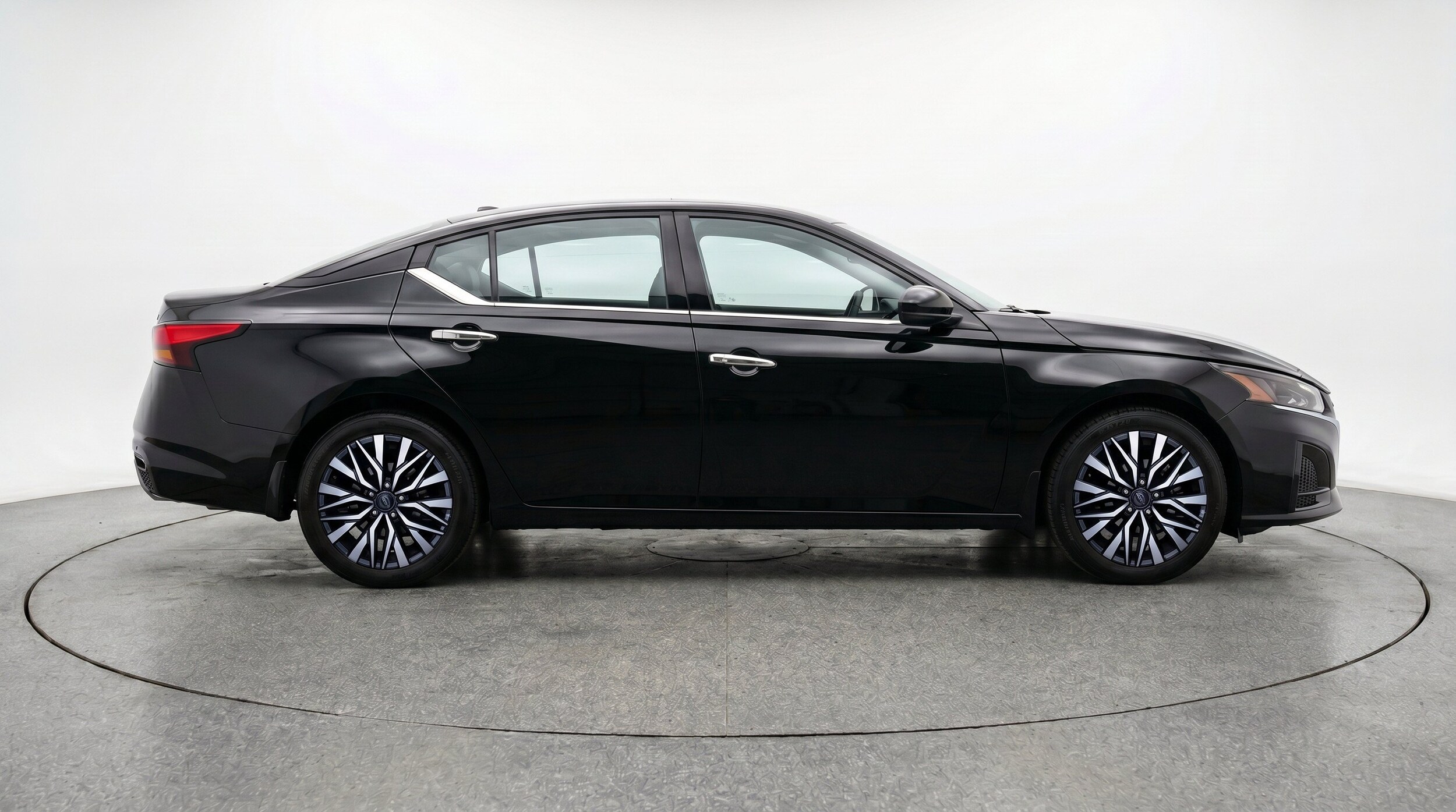 Thumbnail: 2025 Nissan Altima - 11