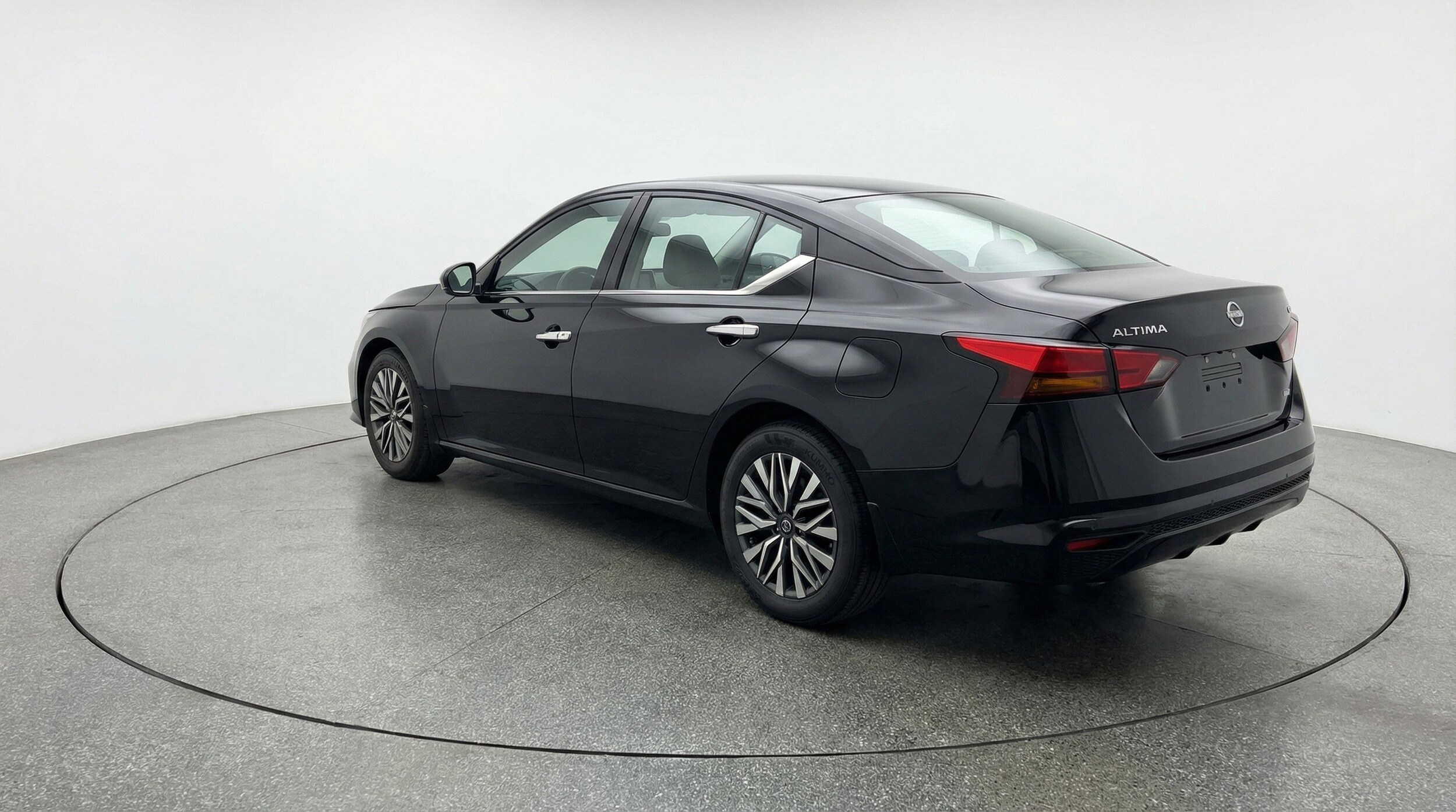 Thumbnail: 2025 Nissan Altima - 6