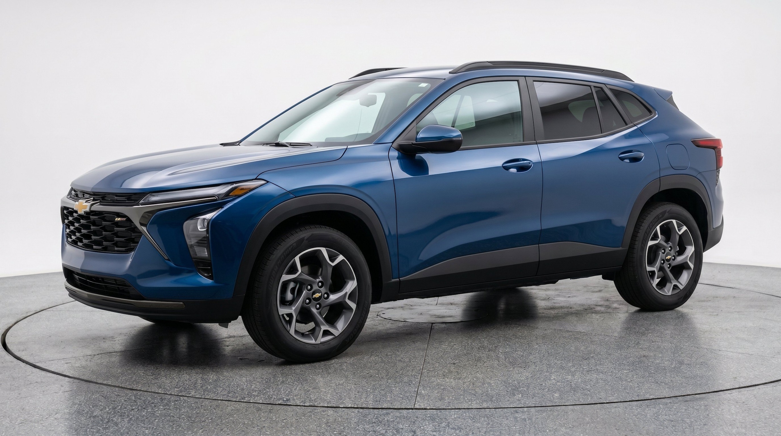 Thumbnail: 2025 Chevrolet Trax - 3