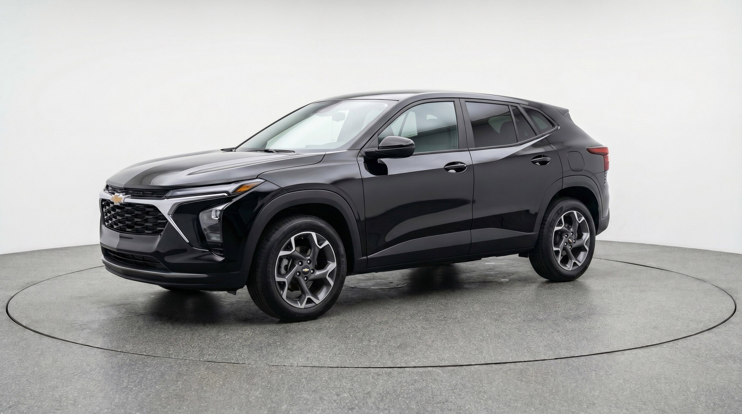 Thumbnail: 2025 Chevrolet Trax - 3