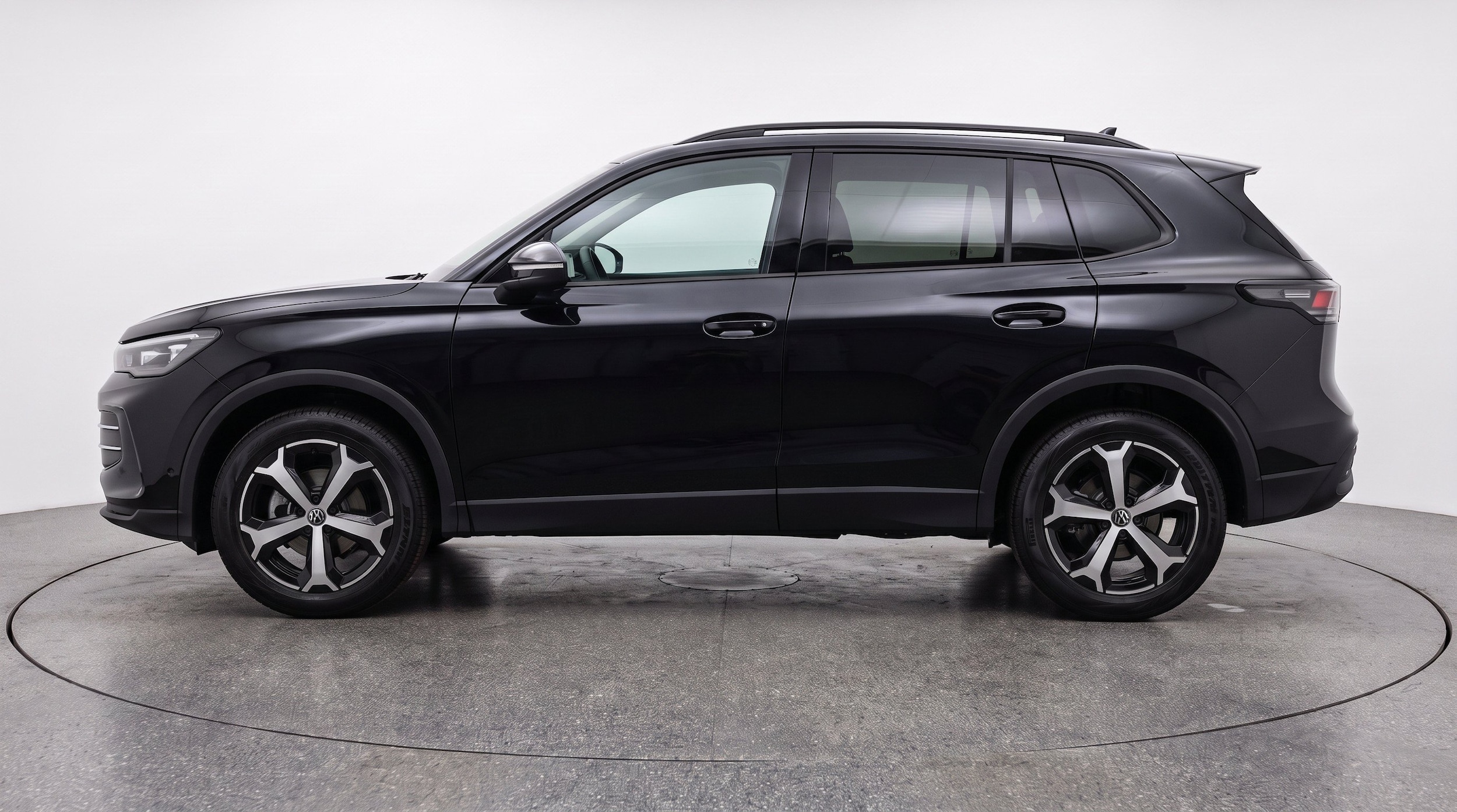 Thumbnail: 2026 Volkswagen Tiguan - 5