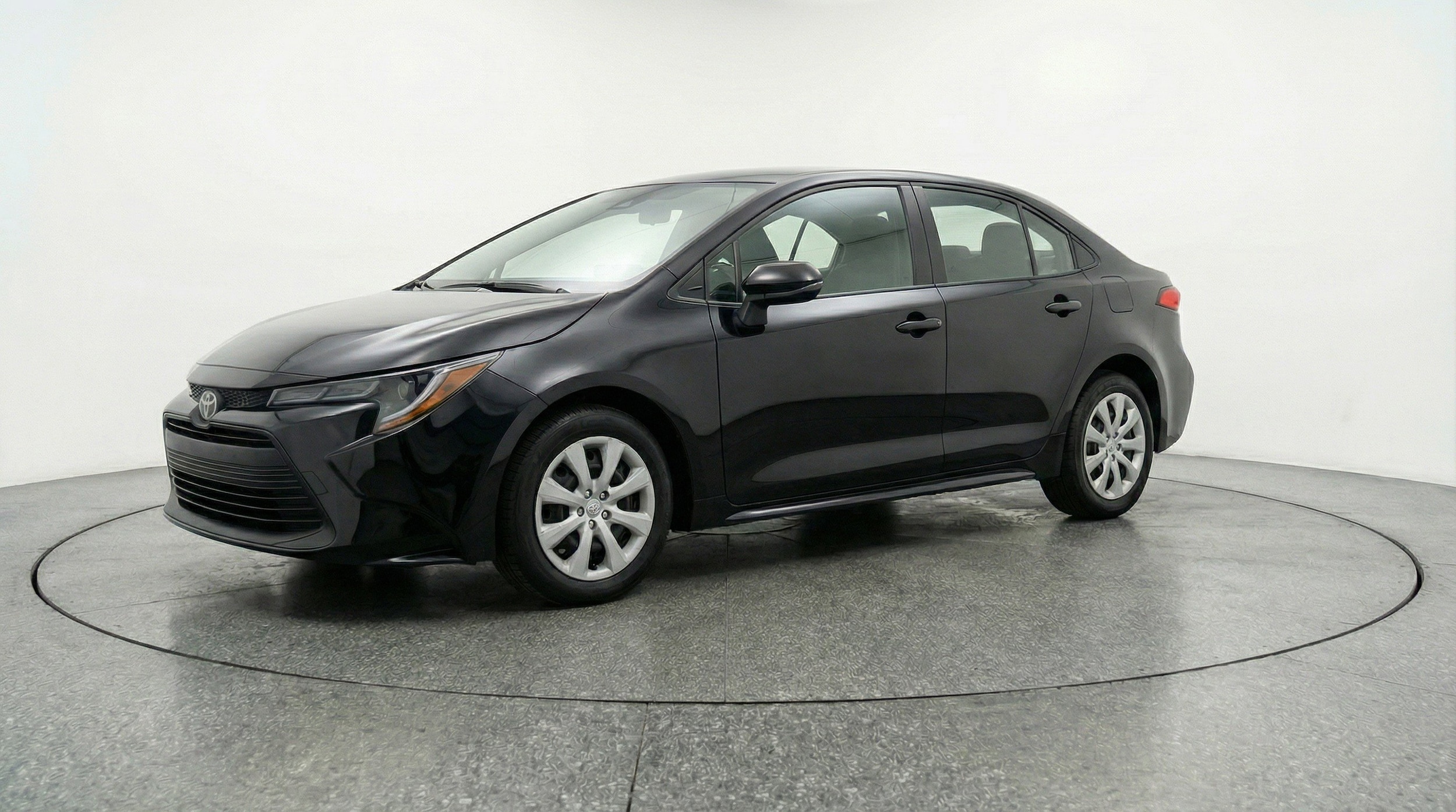 Thumbnail: 2025 Toyota Corolla - 3