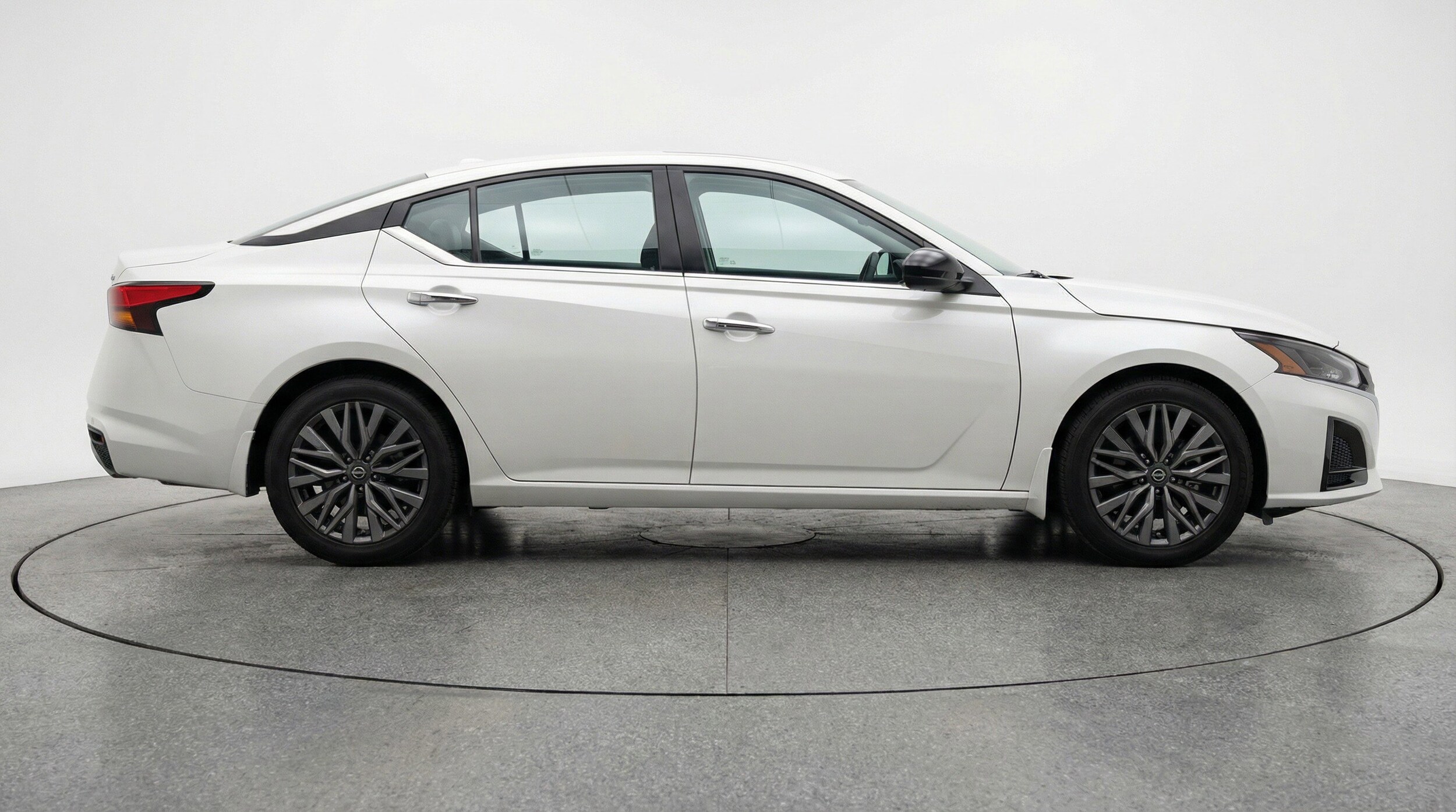 Thumbnail: 2025 Nissan Altima - 11