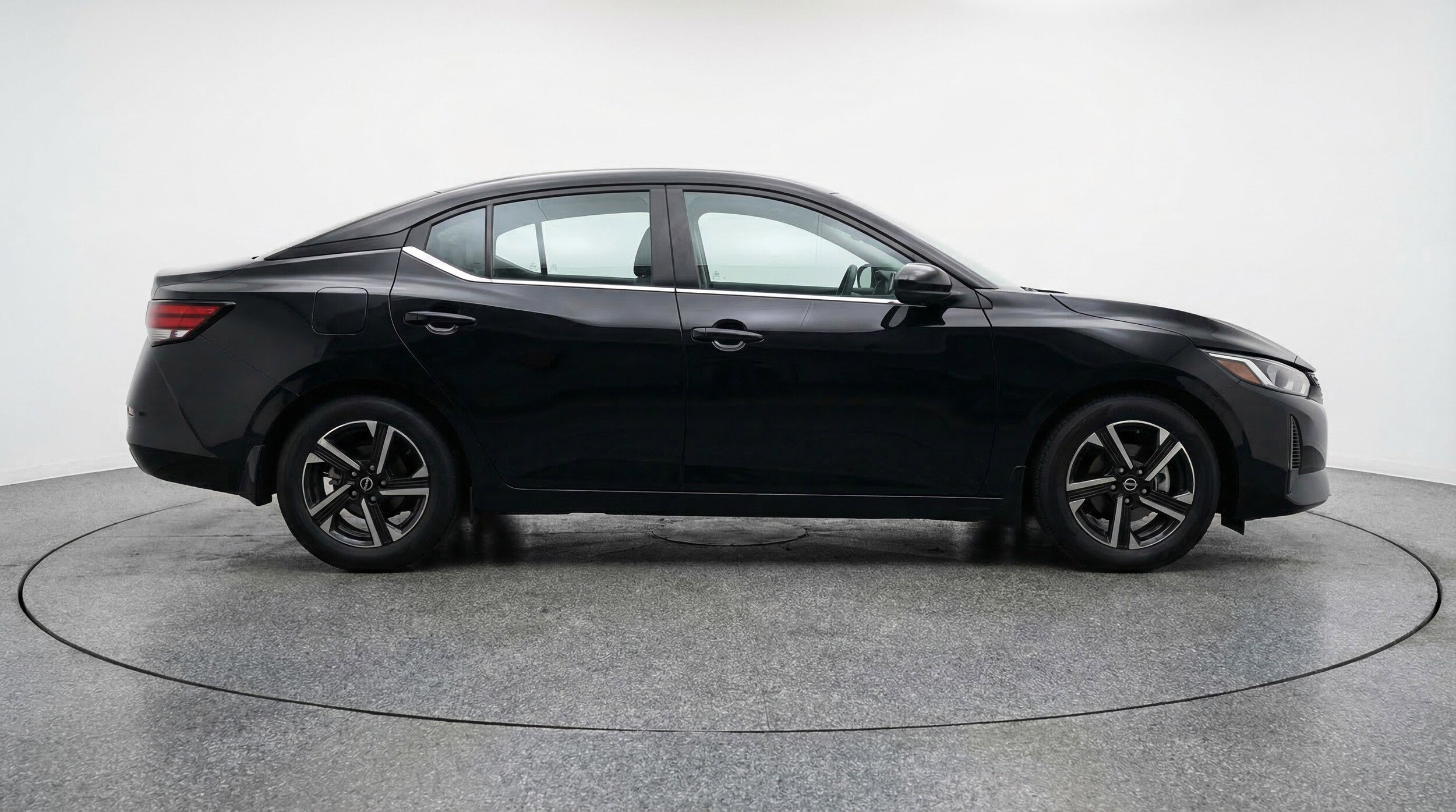 Thumbnail: 2025 Nissan Sentra - 11