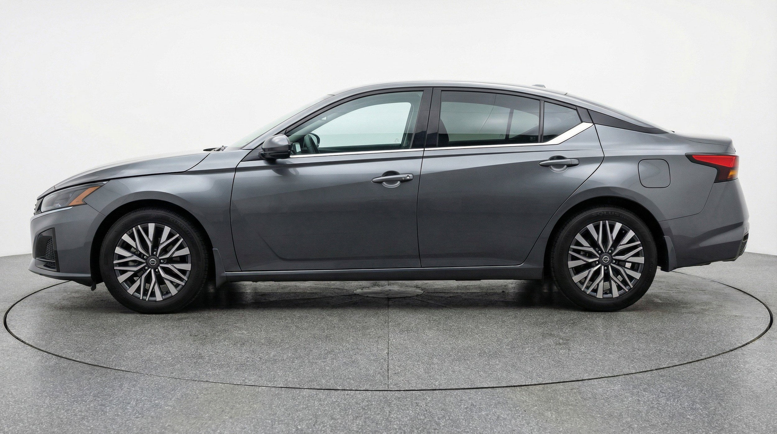 Thumbnail: 2025 Nissan Altima - 5