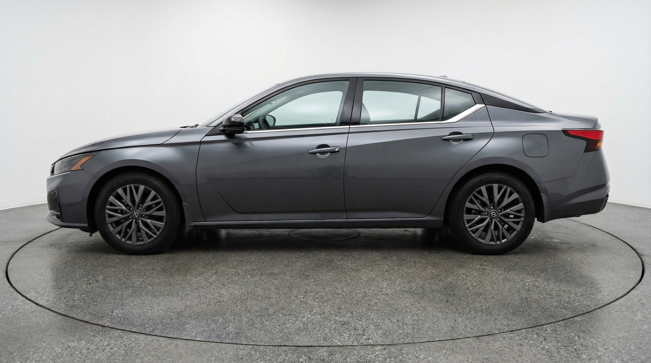 Thumbnail: 2025 Nissan Altima - 5