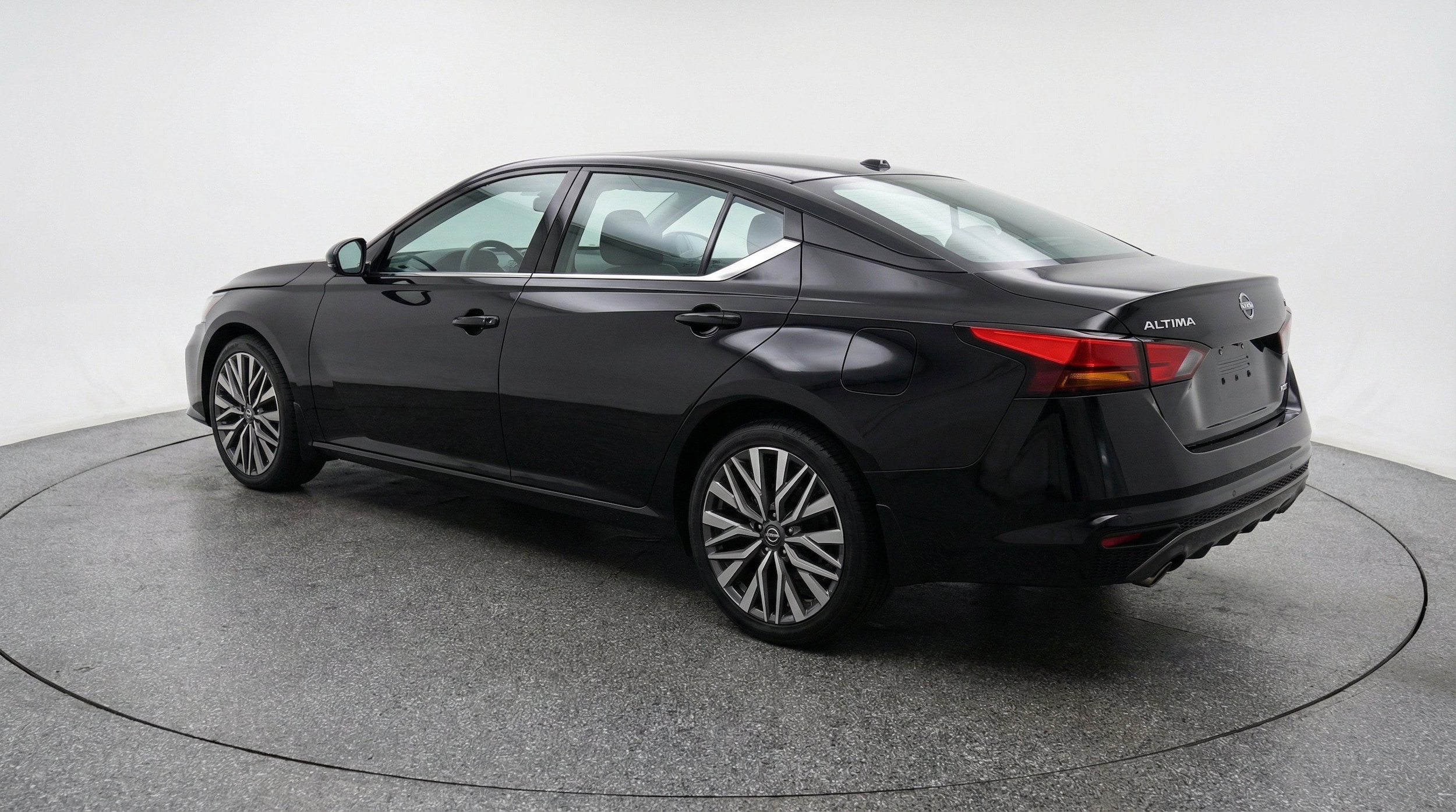 Thumbnail: 2025 Nissan Altima - 6