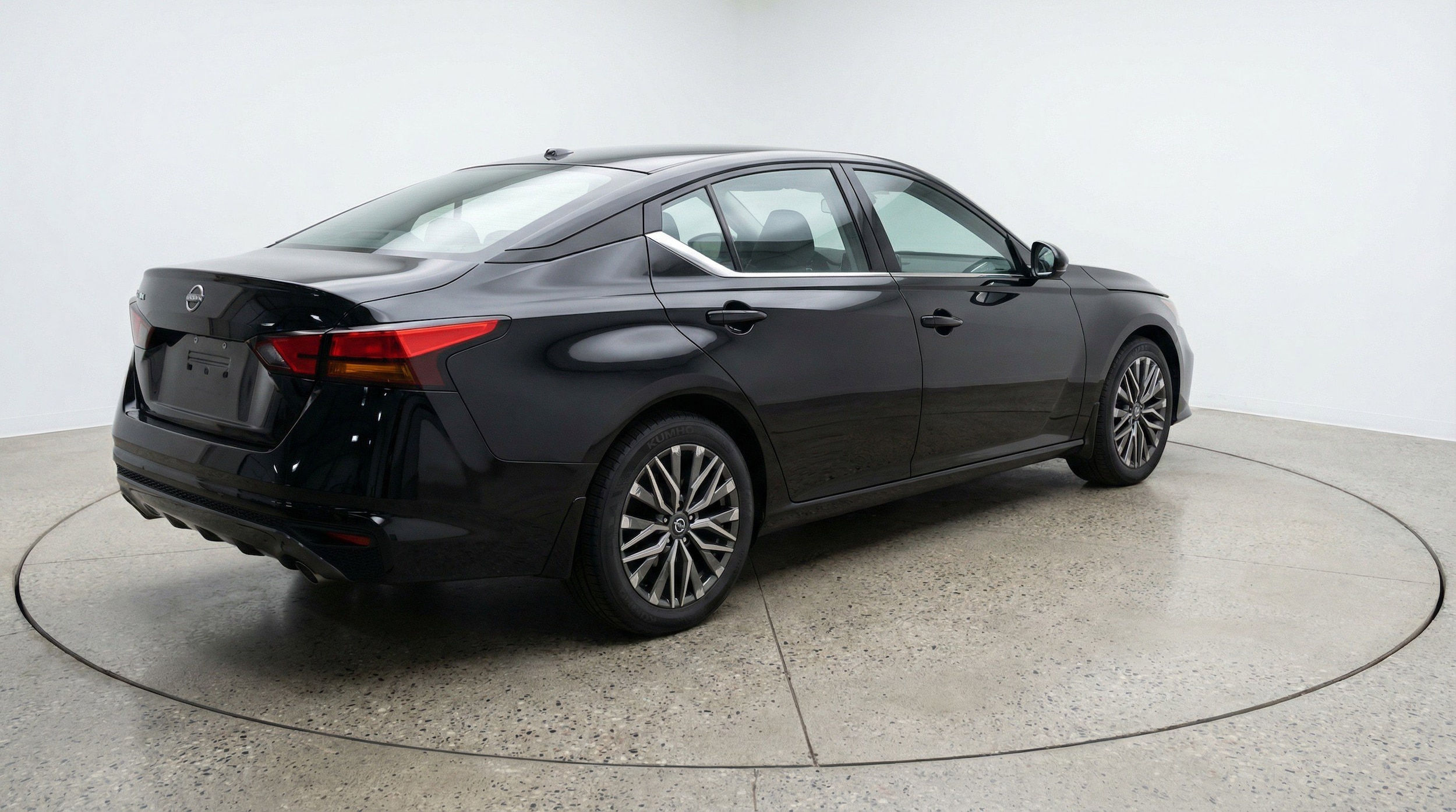 Thumbnail: 2025 Nissan Altima - 9